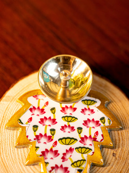 Brass Diya with Leaf - WBG1842