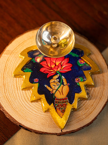 Brass Diya with Leaf - WBG1842