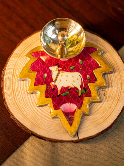 Brass Diya with Leaf - WBG1842