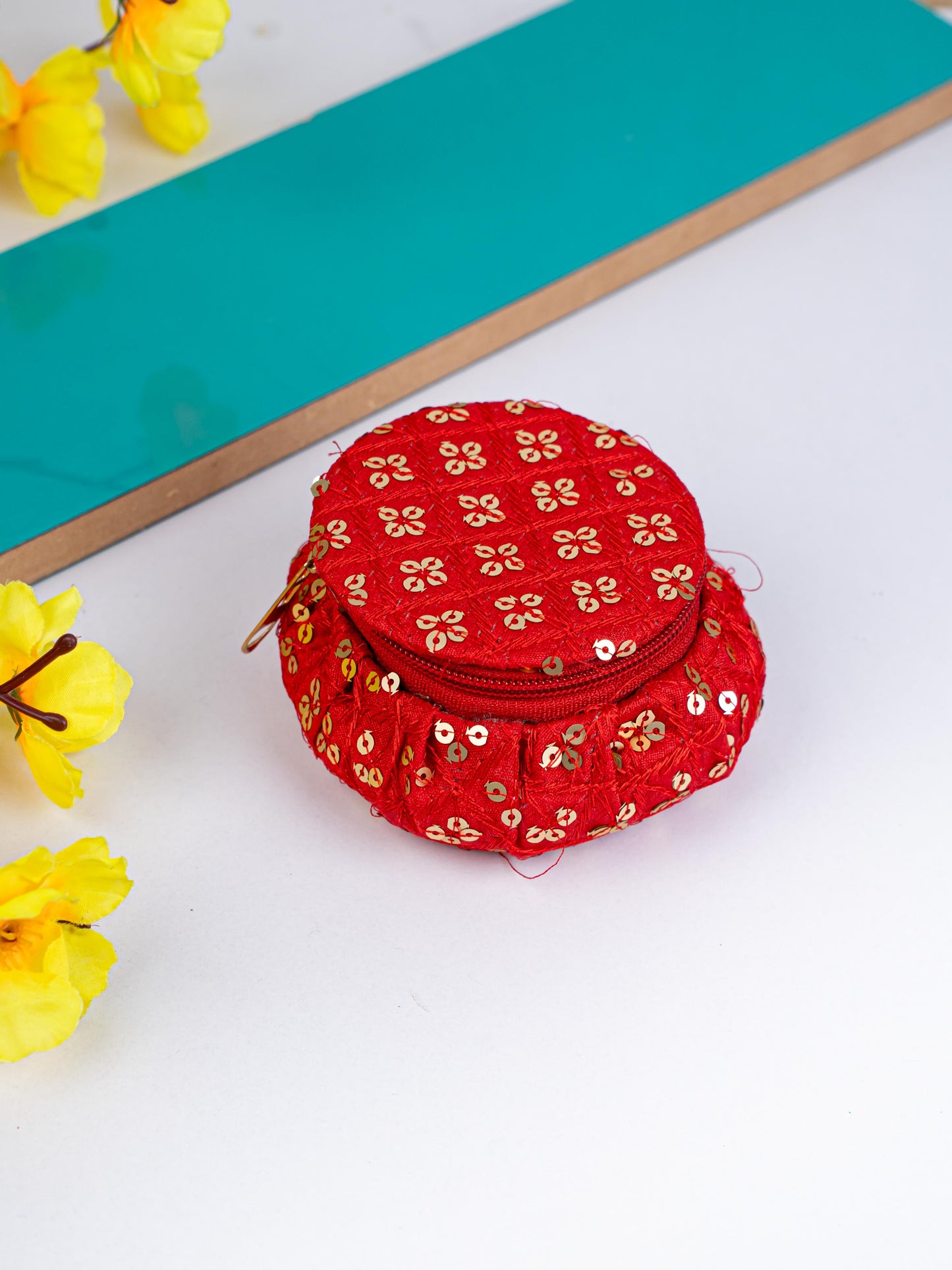 Round Embroidered Bangle Box - WBG1846