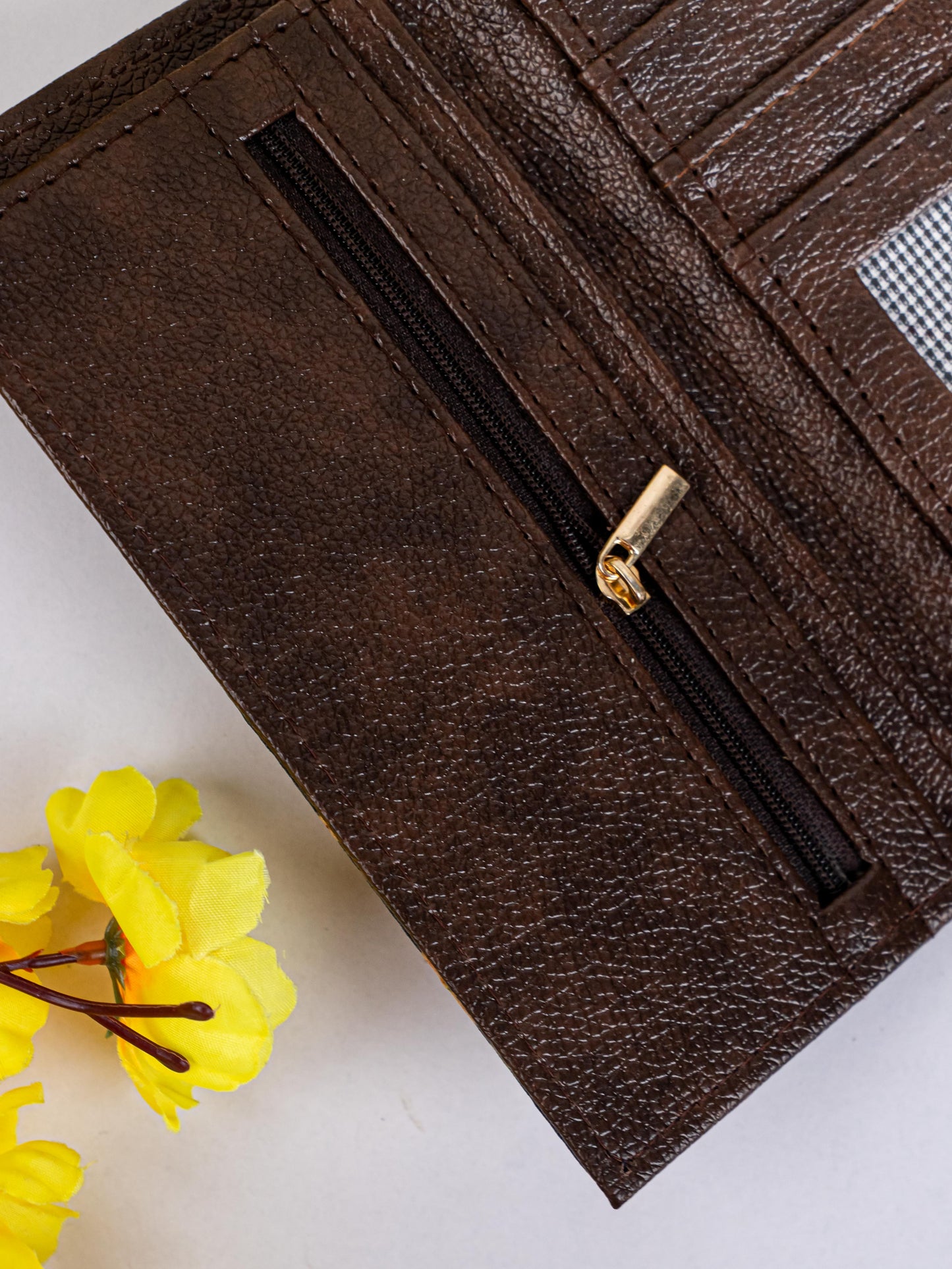 Designer Handy  Pouch with Clasp lock - WBG1848