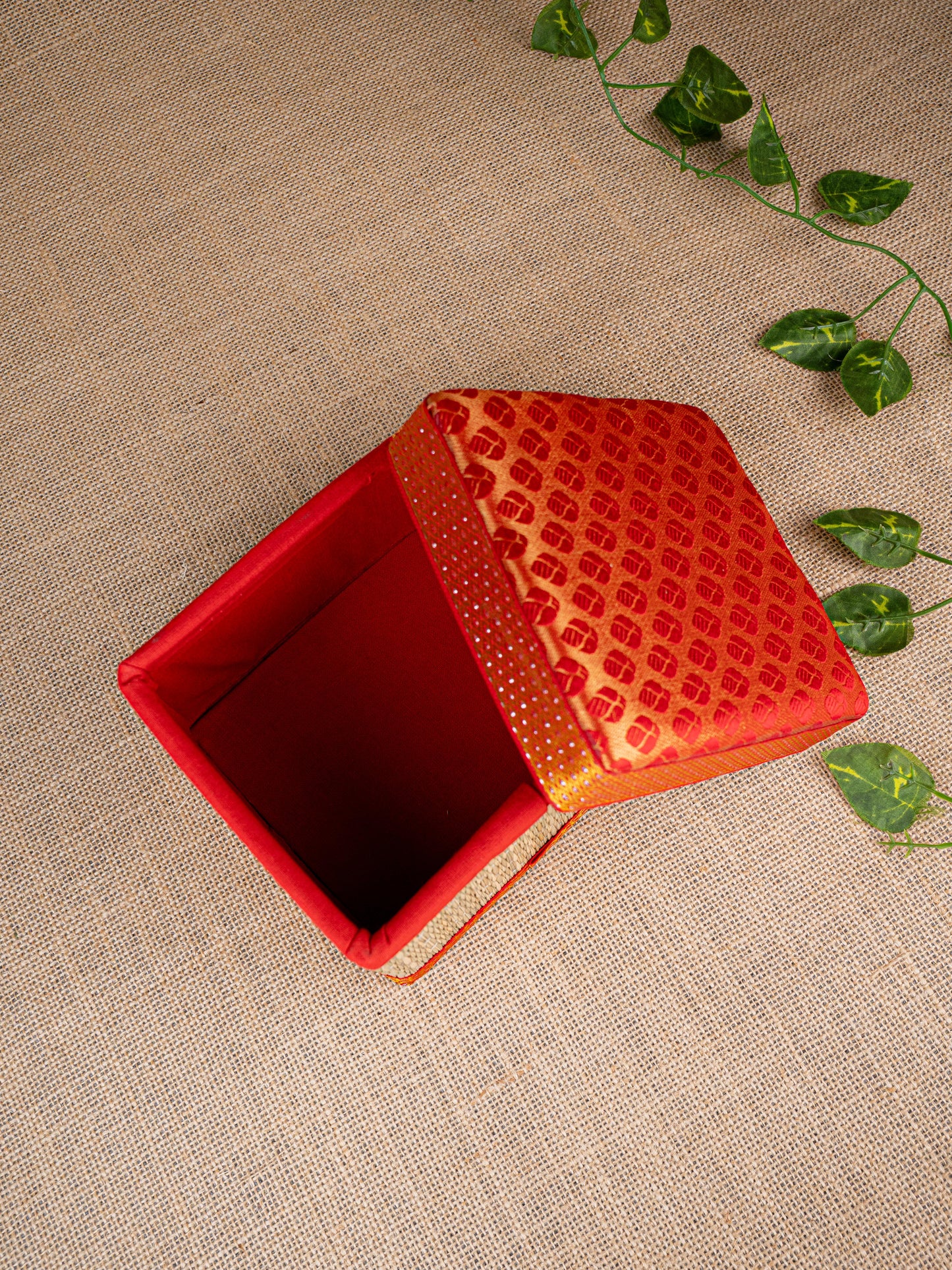 Korai Box - 5x5 inch - WBG1907