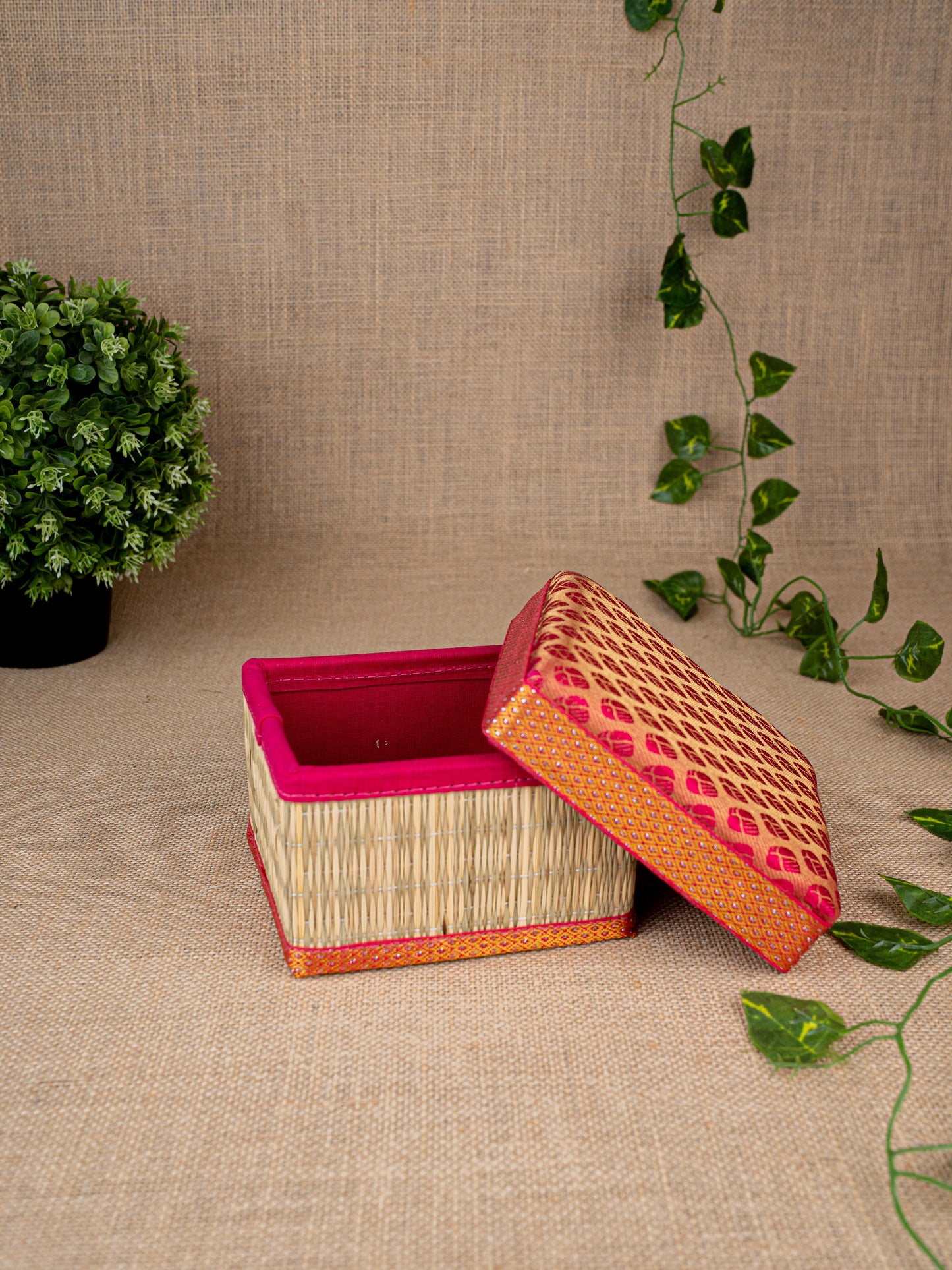 Korai Box - 5x5 inch - WBG1907