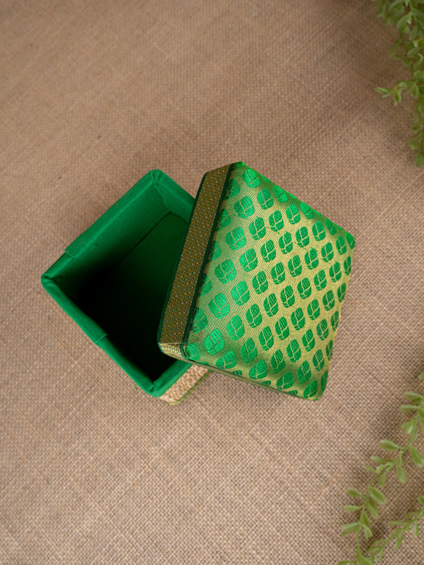 Korai Box - 4x4 inch - WBG1910