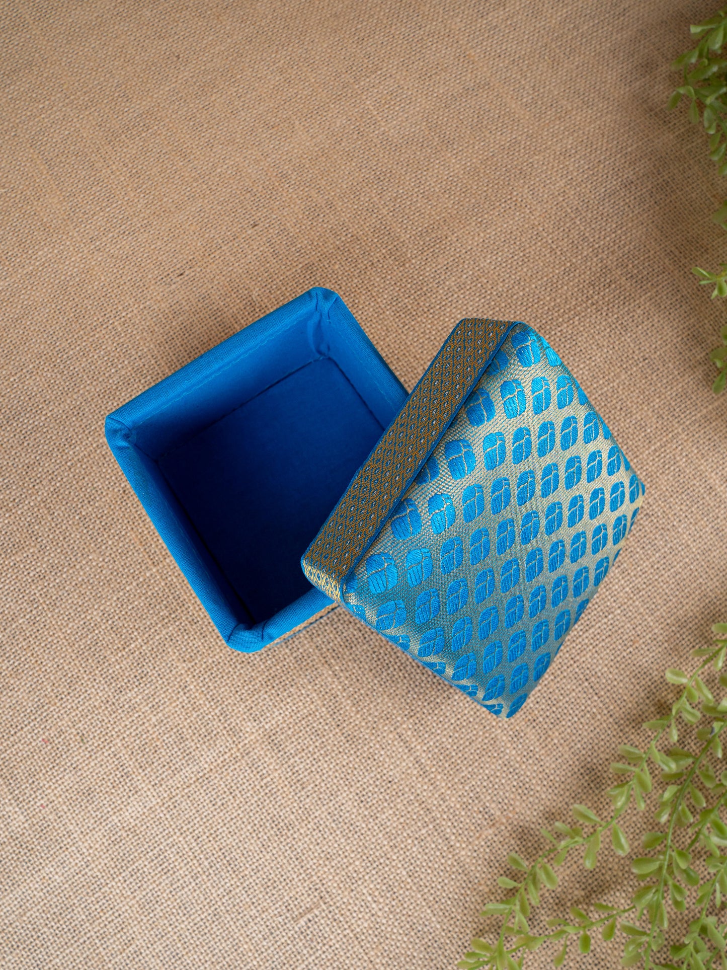 Korai Box - 4x4 inch - WBG1910