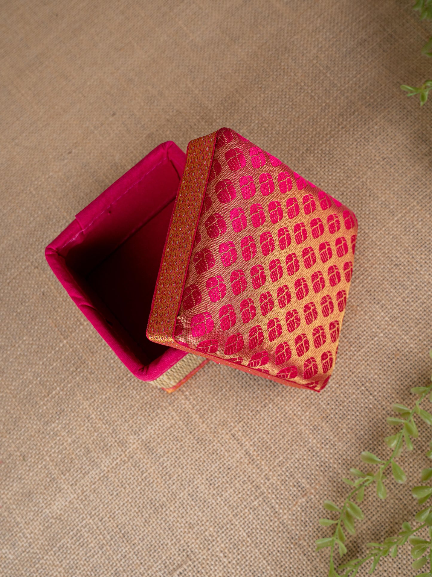 Korai Box - 4x4 inch - WBG1910
