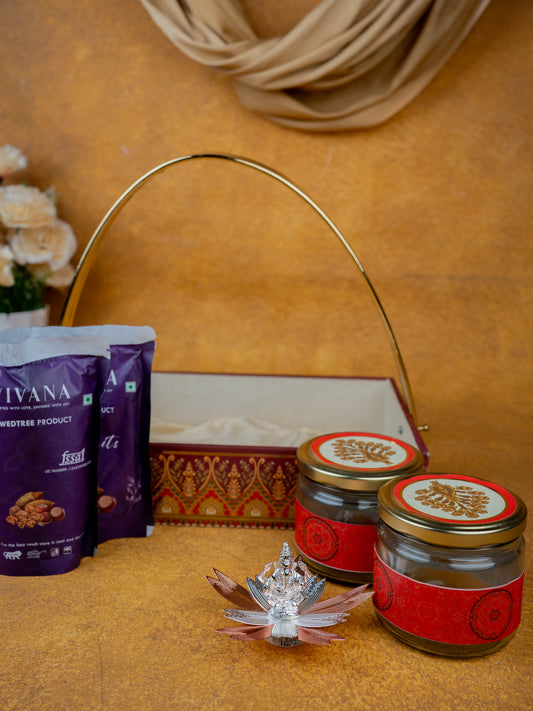 Deepavali: Tray with Set of 2 Glass Jar, 100Gms Cashew, Almond & German Silver Ganesha - WDC0009