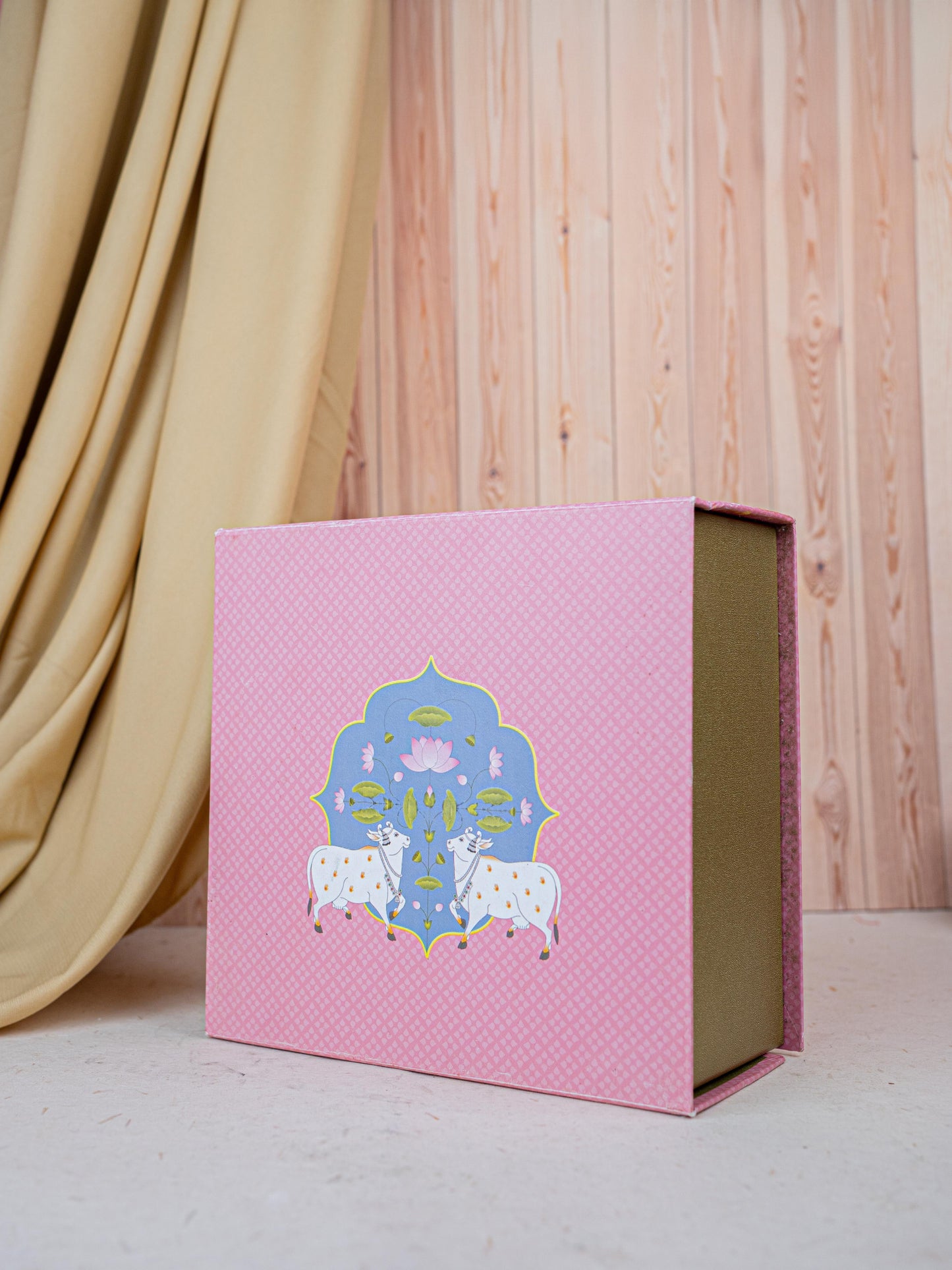 Deepavali: Gift Box with Tin Jar, Ganesha Manjal-Kumkum Holder, T-Light Holder & Thoran - WDC0012