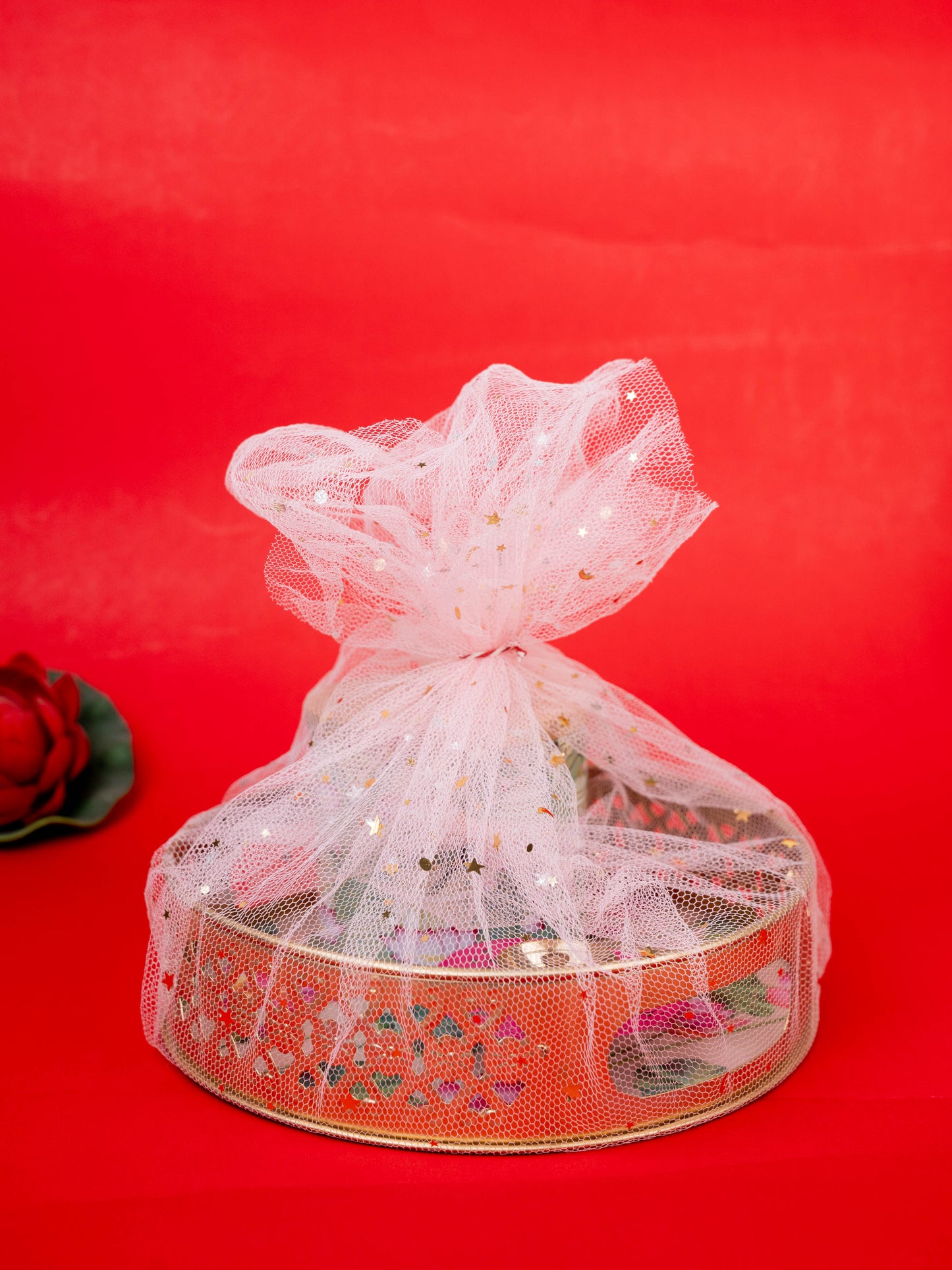 Deepavali: Pichwai Tray with Diya & Pichwai Jar - WDC0004