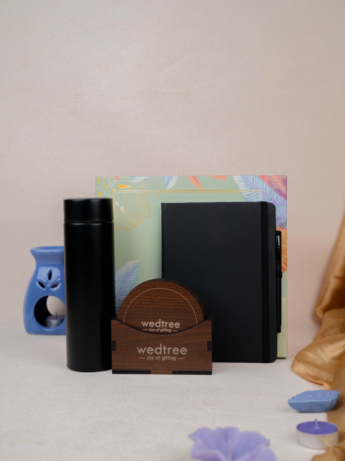 Deepavali: Mudivili Box with Flask & Diary with Pen Set & Tea Coaster - WDC0008