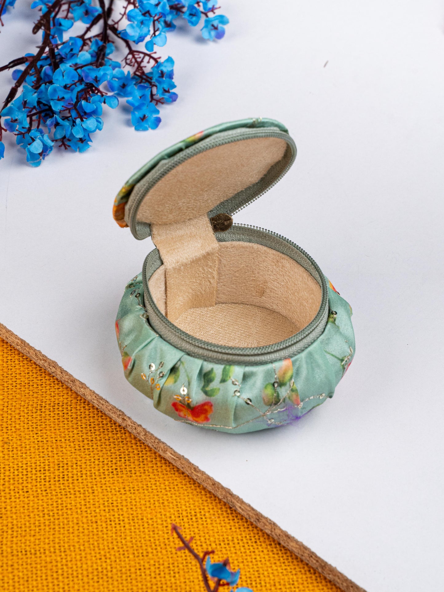 Navratri Combo: Non-Woven Bag with Bangle Box & Haldi kumkum Bangles - WGC0081