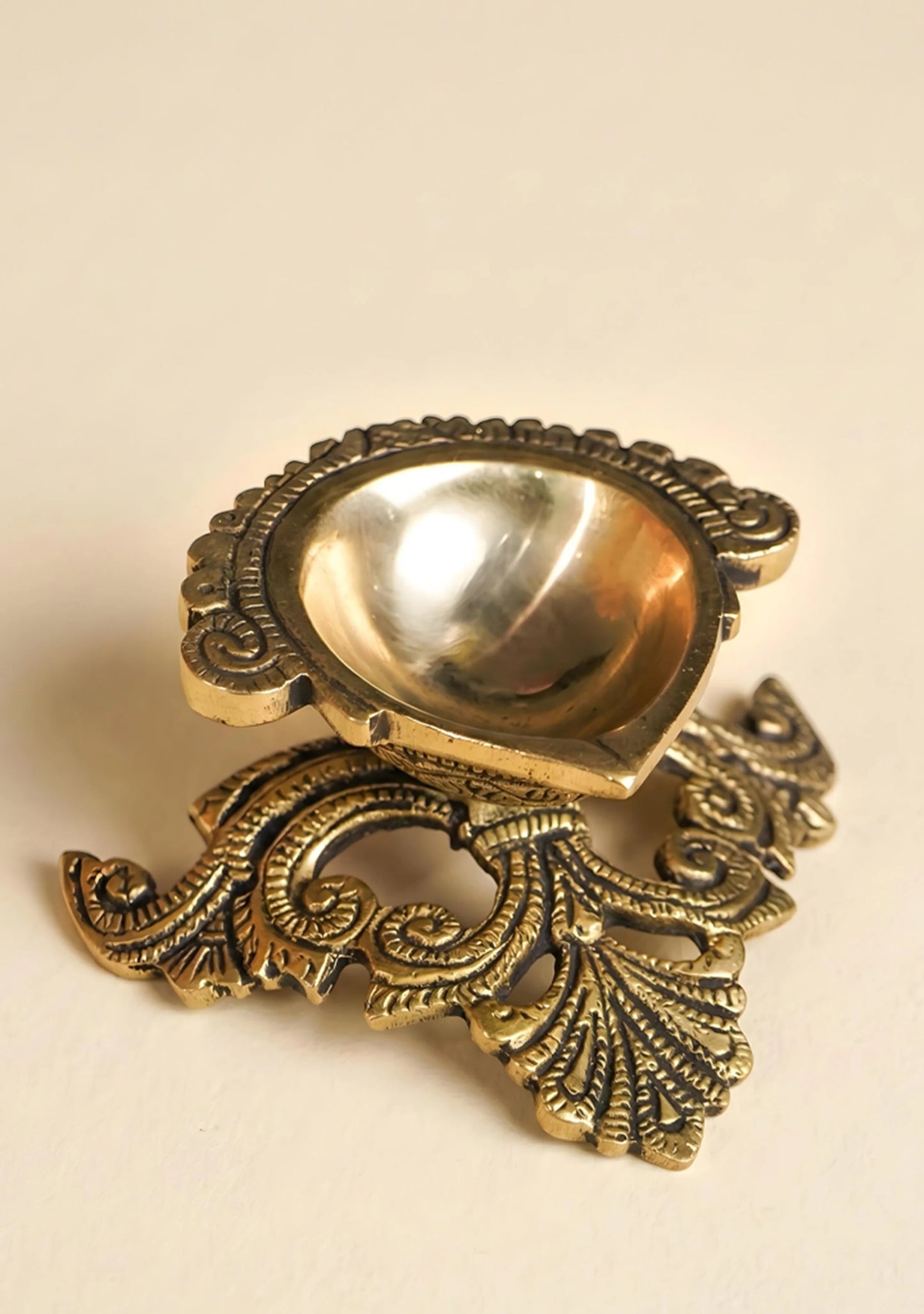 Brass Decorative Diya - Antique - WL2095-2