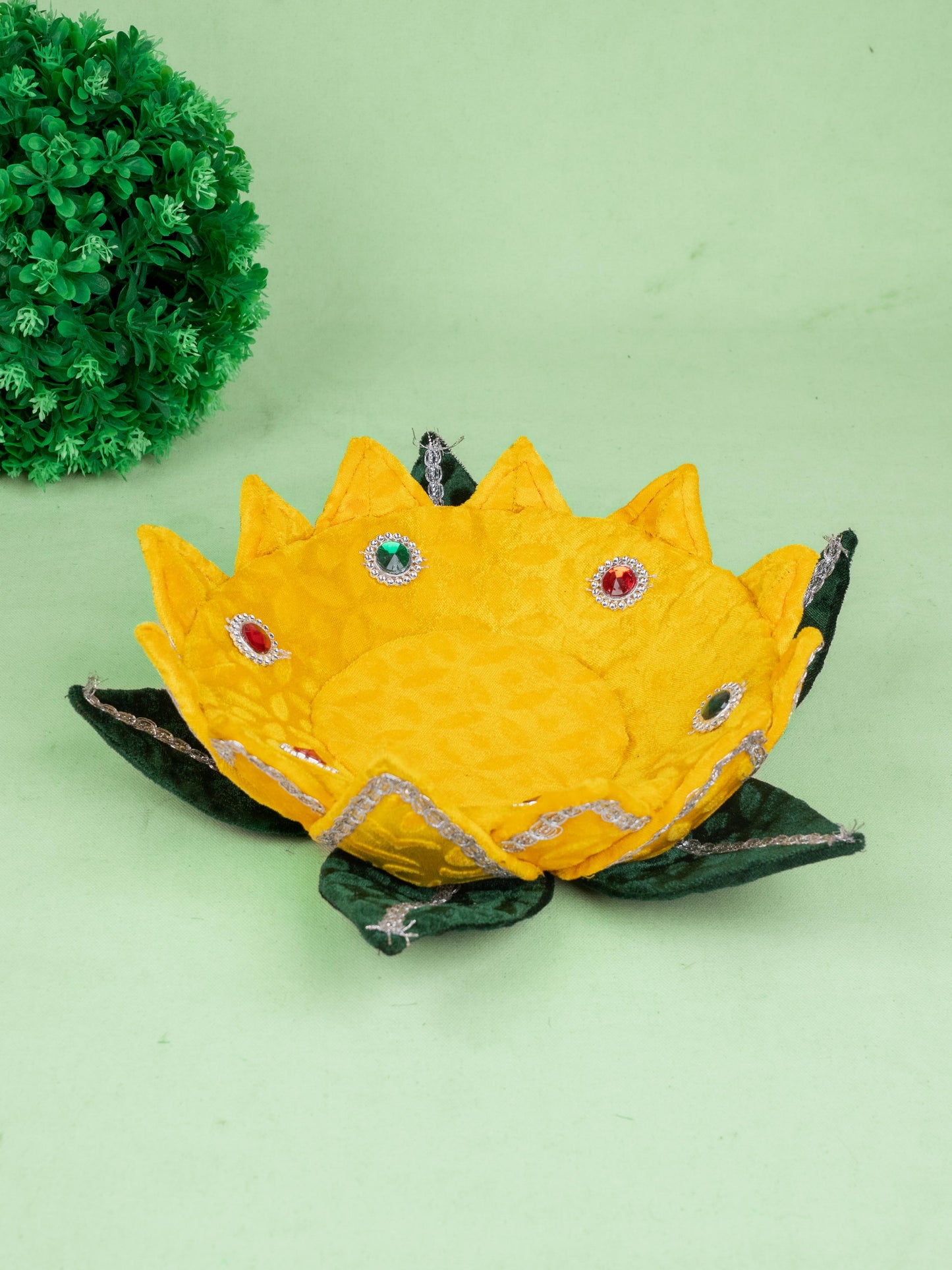 Velvet Lotus - 12 inch - Yellow - WL5094-3