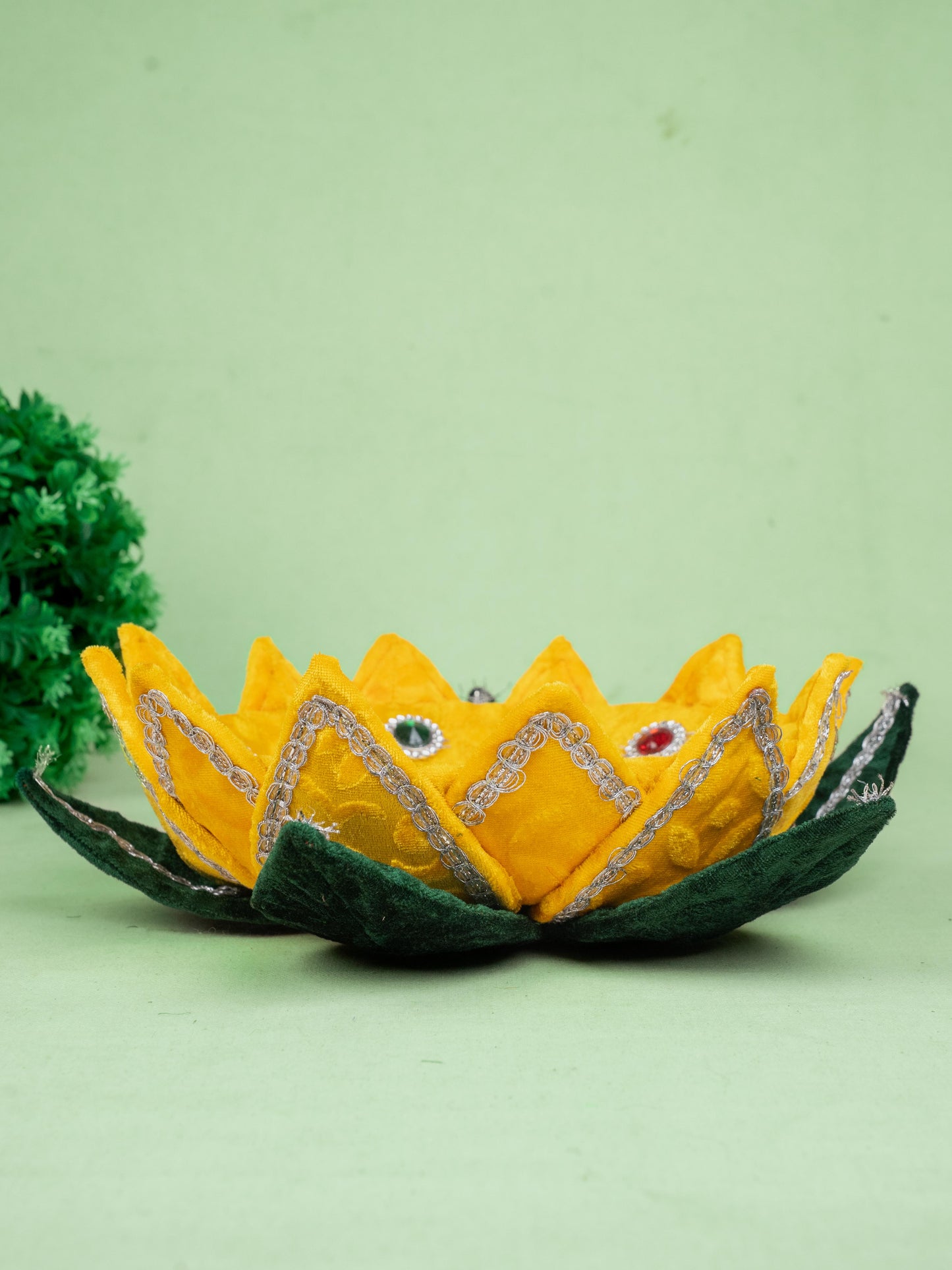 Velvet Lotus - 12 inch - Yellow - WL5094-3
