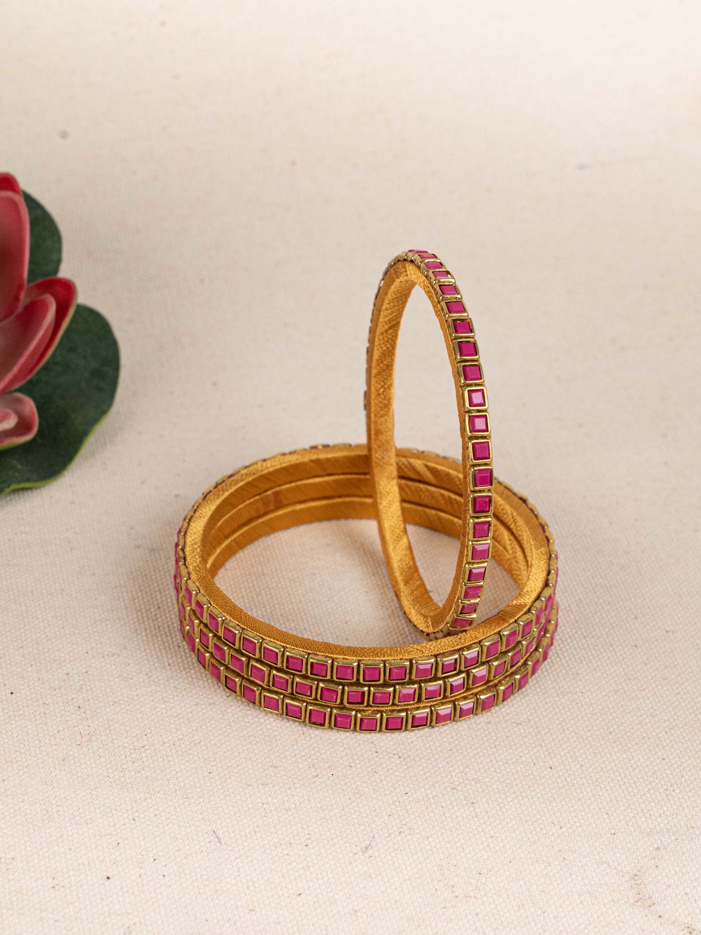 Kundan Bangles - Set of 4 - 2.6 inch - WL5166-1