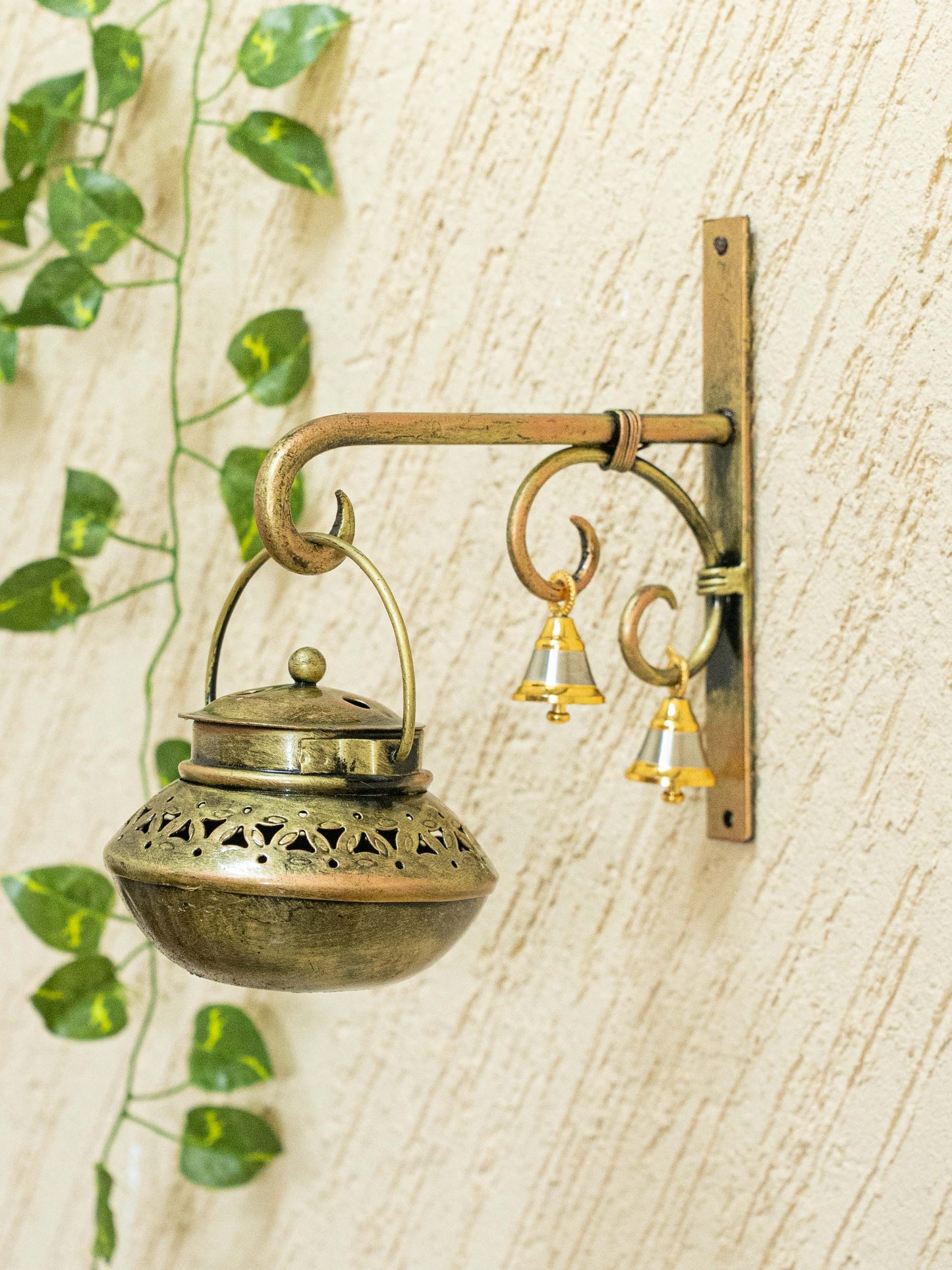 Metal Wall Hanging T Light Holder - WL5171