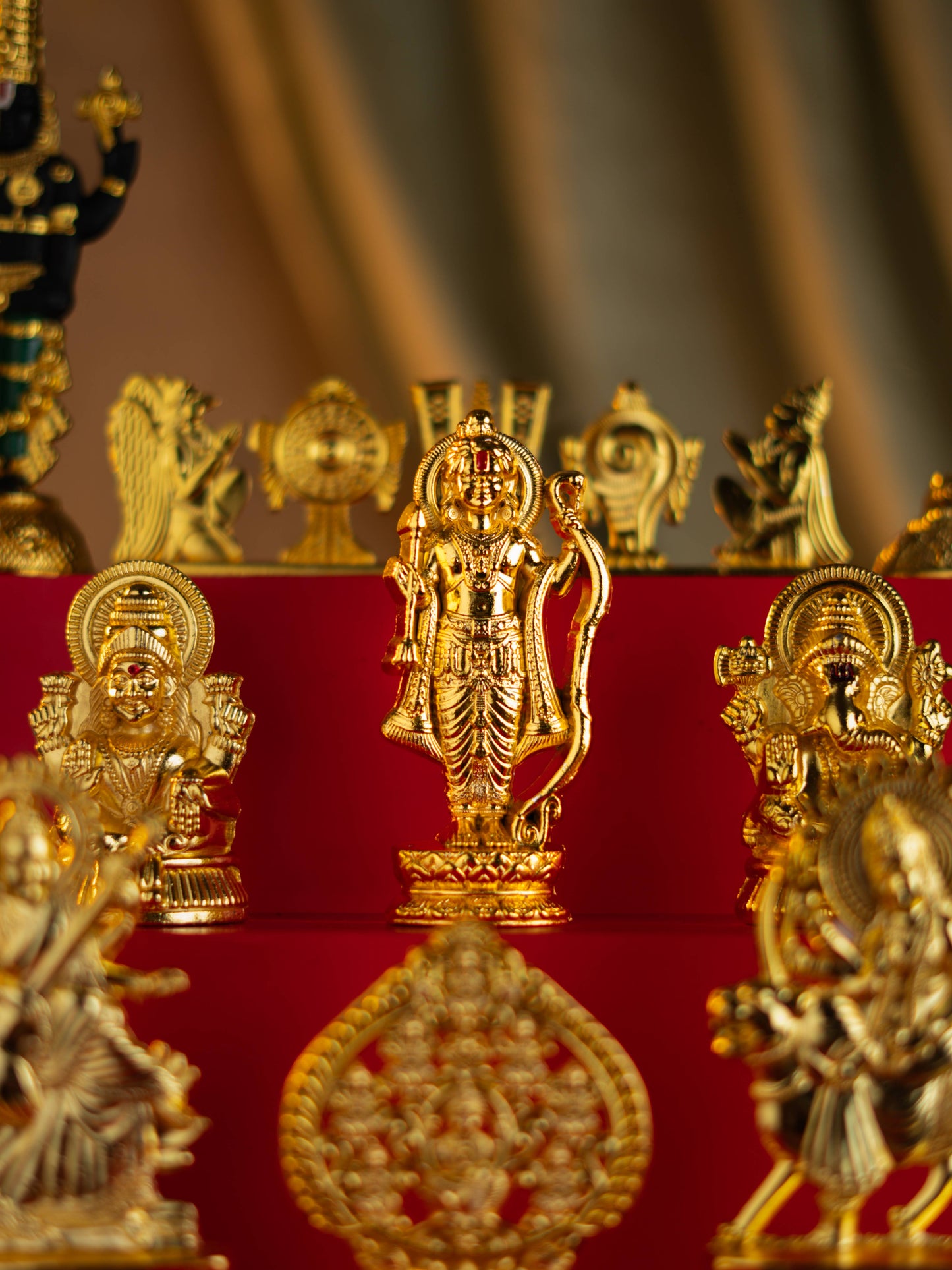 Swarna Golu - Gold Oxidized 5 Step Golu Padi & Zinc Alloy Idols - WL5190-1