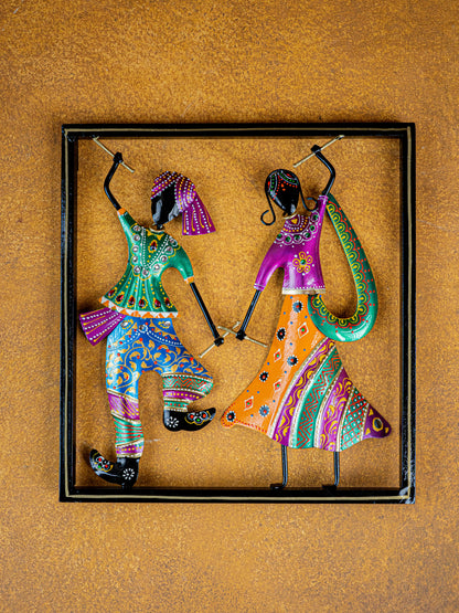 Metal Dandiya Couple Wall Hanging Frame - WL5252