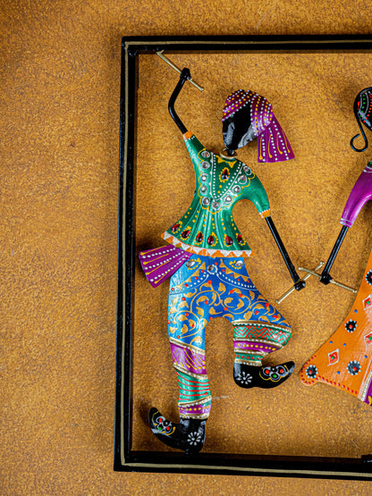 Metal Dandiya Couple Wall Hanging Frame - WL5252