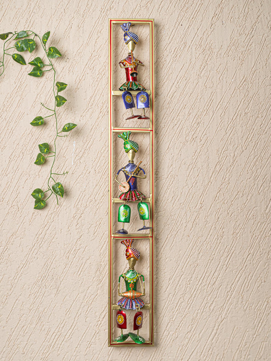 Metal Hanpainted Musician on Frame - WL5259