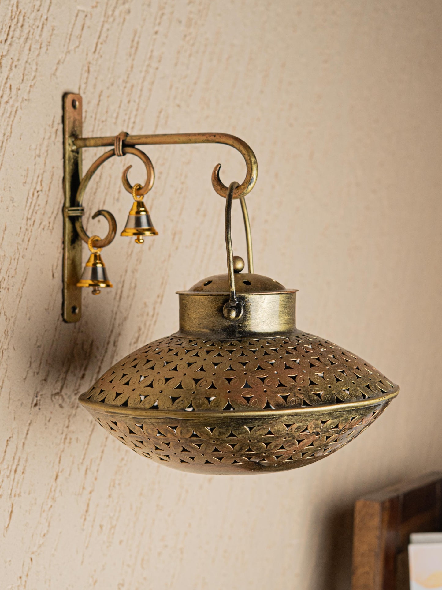 Metal Wall Hanging T Light Holder - WL5276