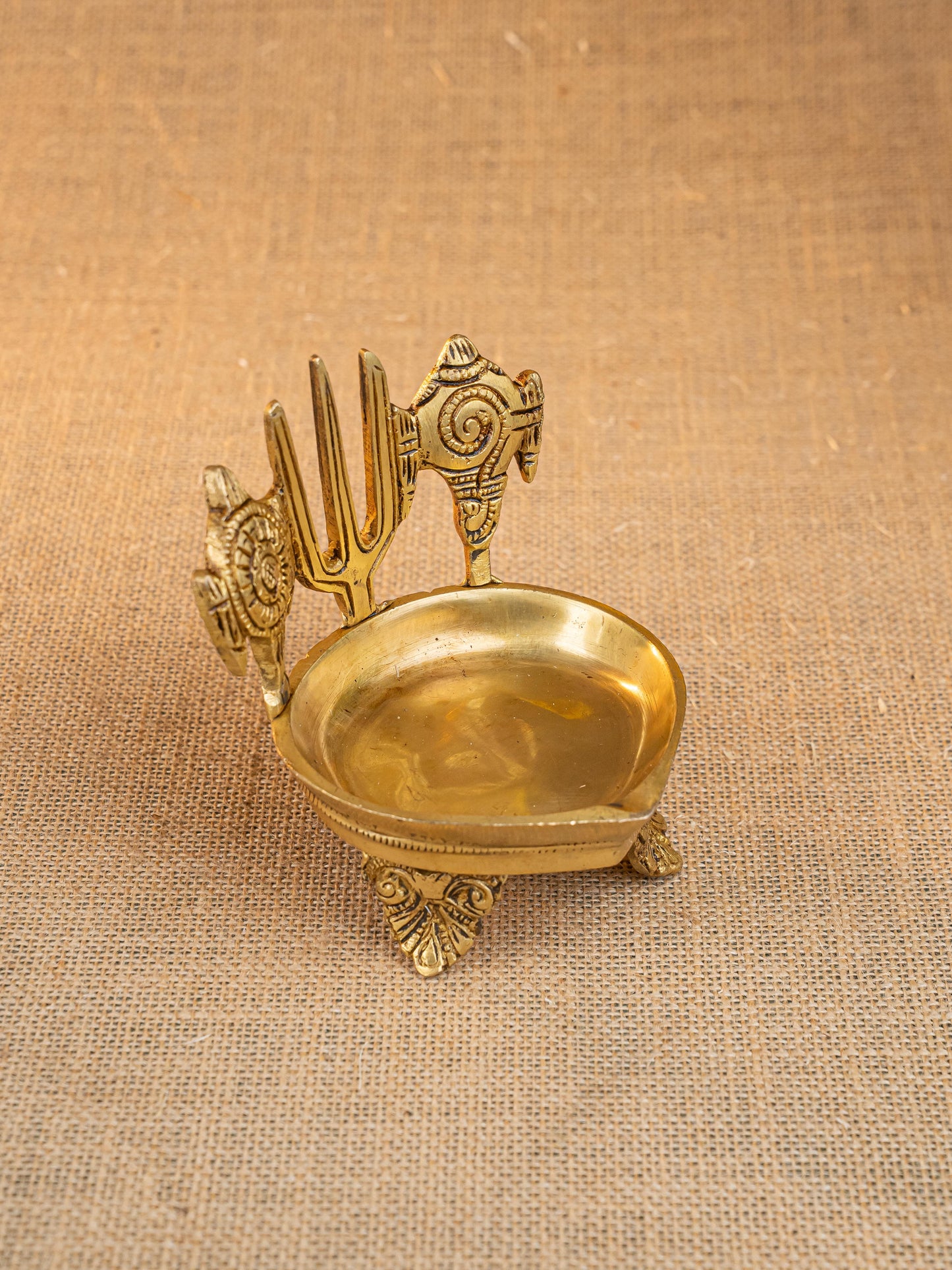 Brass Shanku Chakra Namah with Diya - 5 inch - WL5287