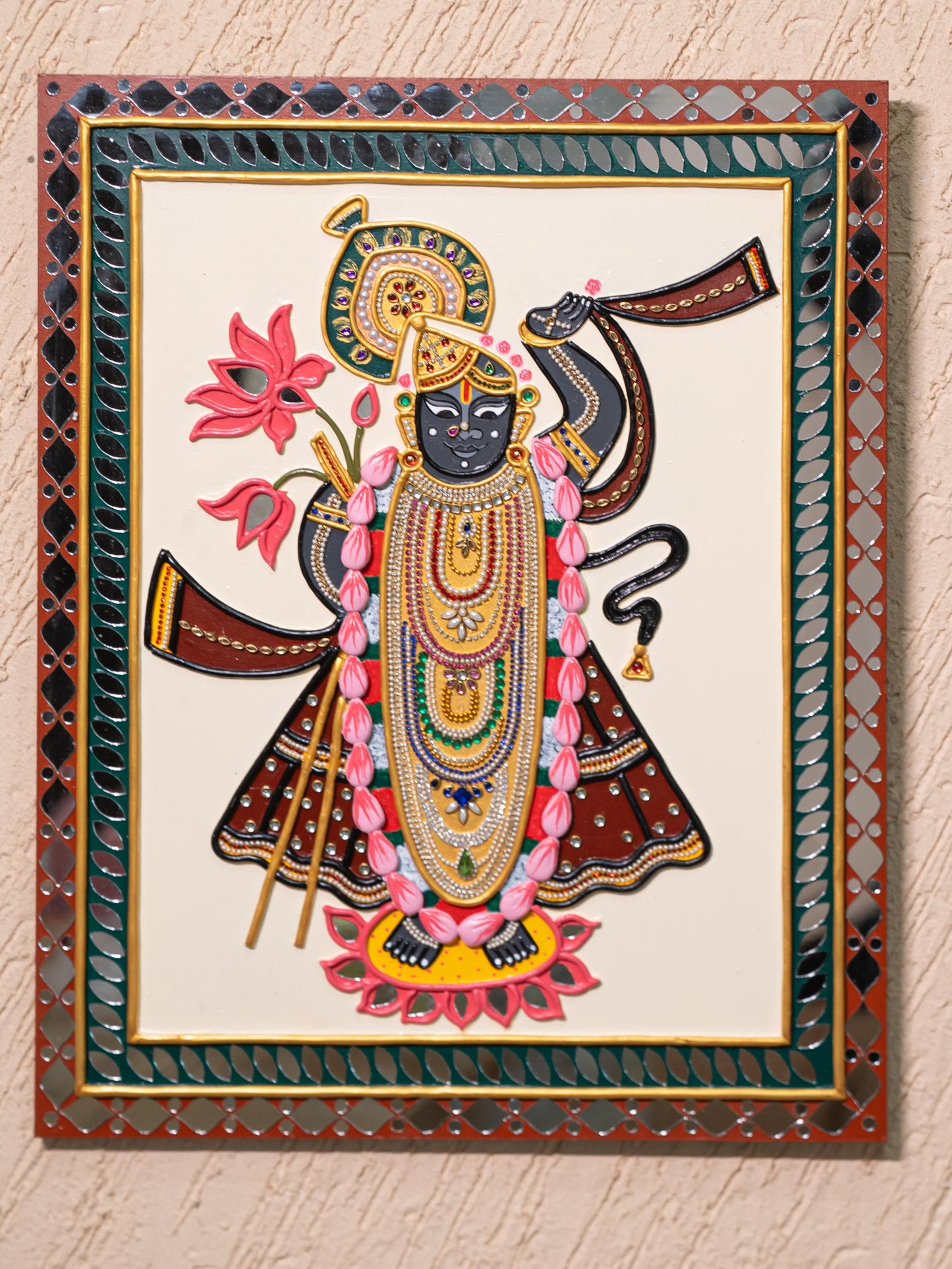 Lippan Art: Shreenathji Hanging Frame - 20 x 16 inch - WL5295