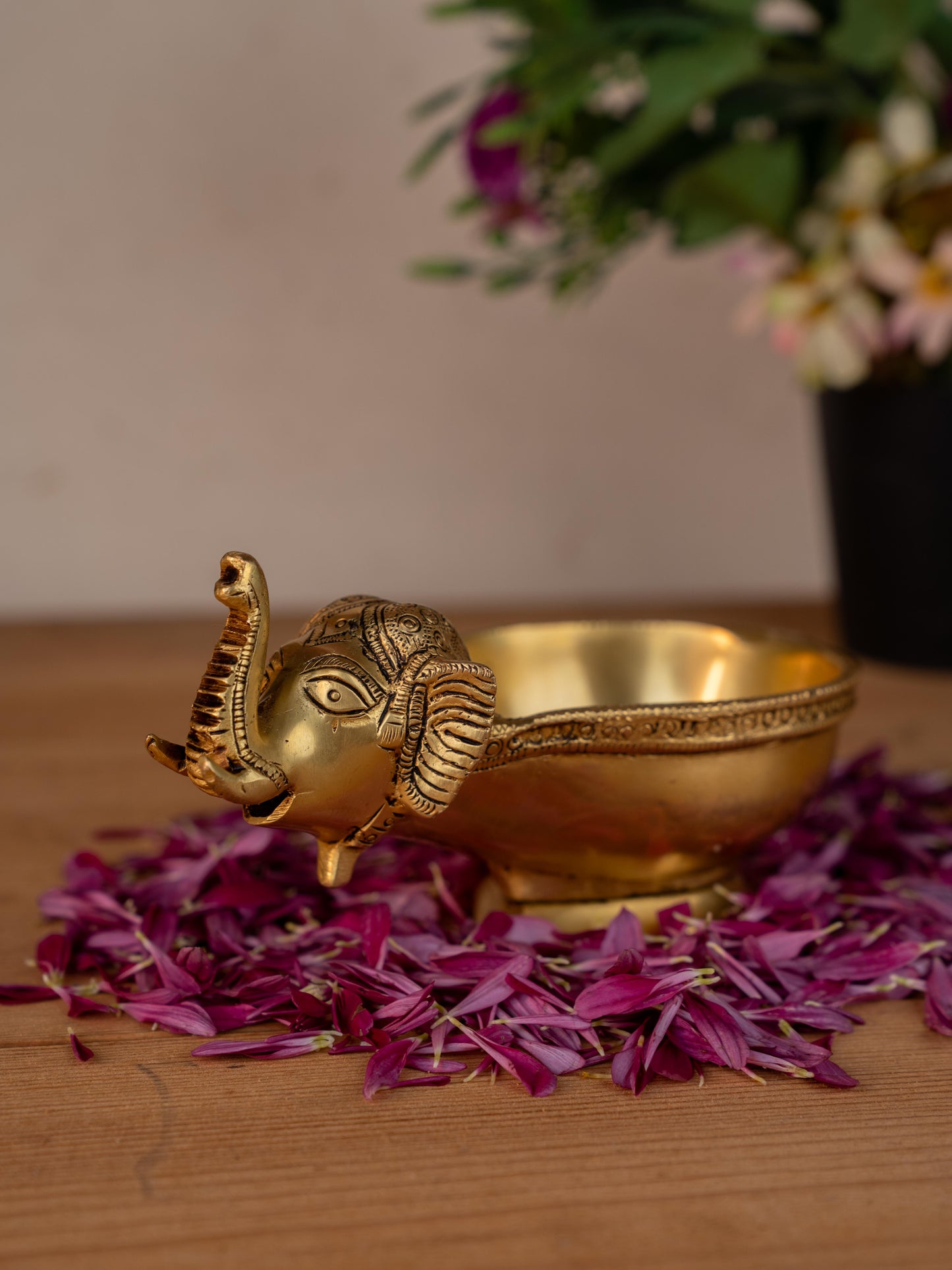 Brass Elephant with Diya - 4 inch - WL5297