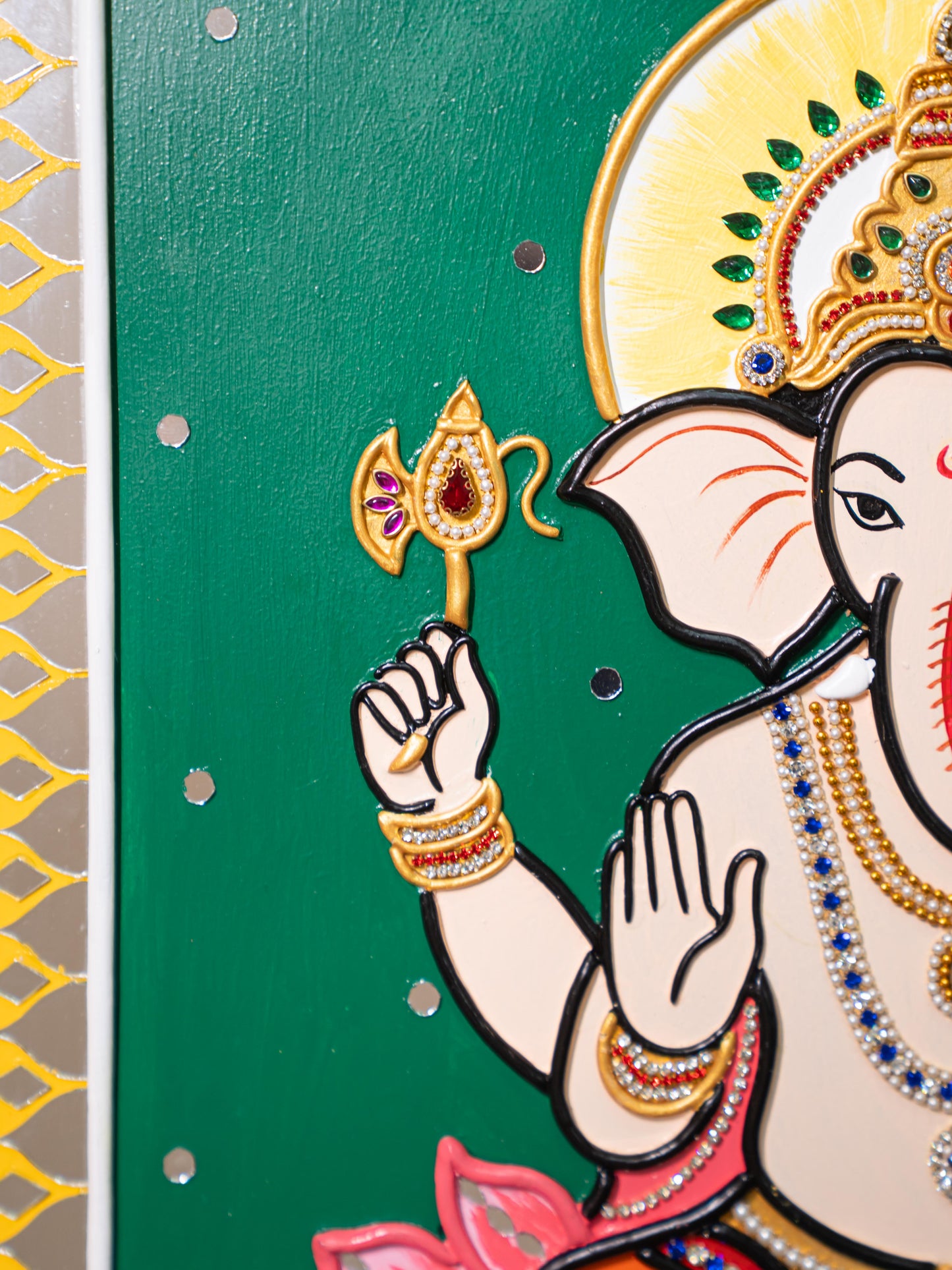 Lippan Art: Ganesha Hanging Frame - 16 x 14 inch - WL5302