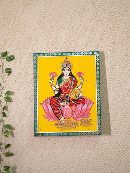 Lippan Art: Lakshmi Hanging Frame - 20 x 16 inch - WL5311