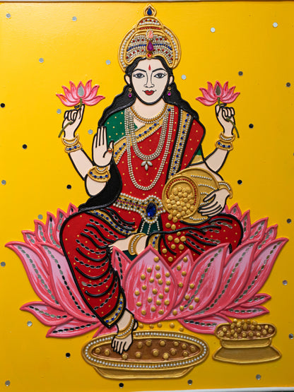 Lippan Art: Lakshmi Hanging Frame - 20 x 16 inch - WL5311