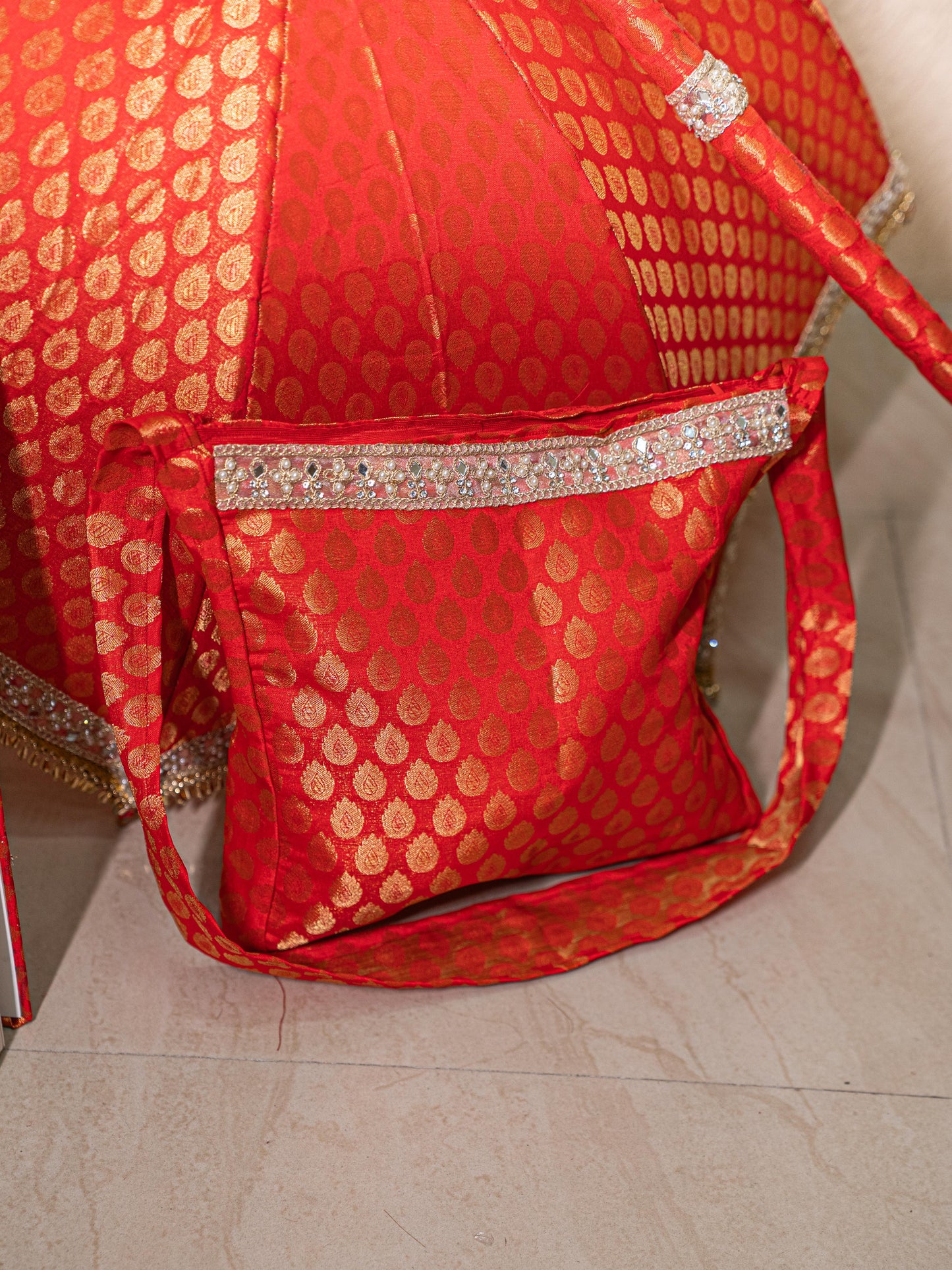 Kasi Yatra Set - Red - WL5333