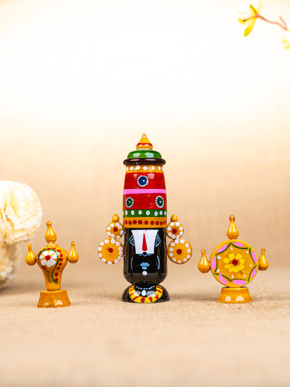 Kondapalli - Balaji with Shankh Chakra - WL5352