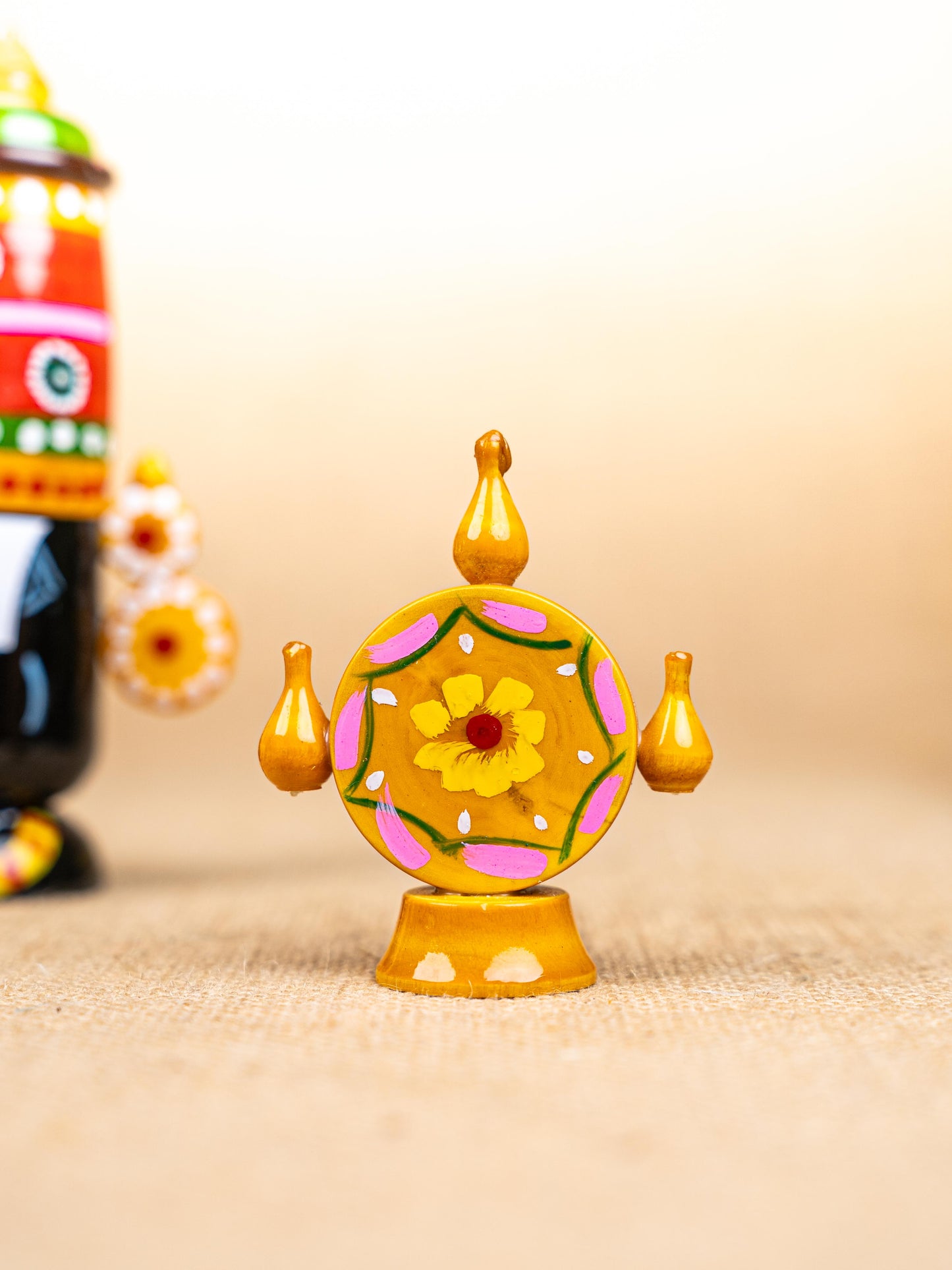 Kondapalli - Balaji with Shankh Chakra - WL5352