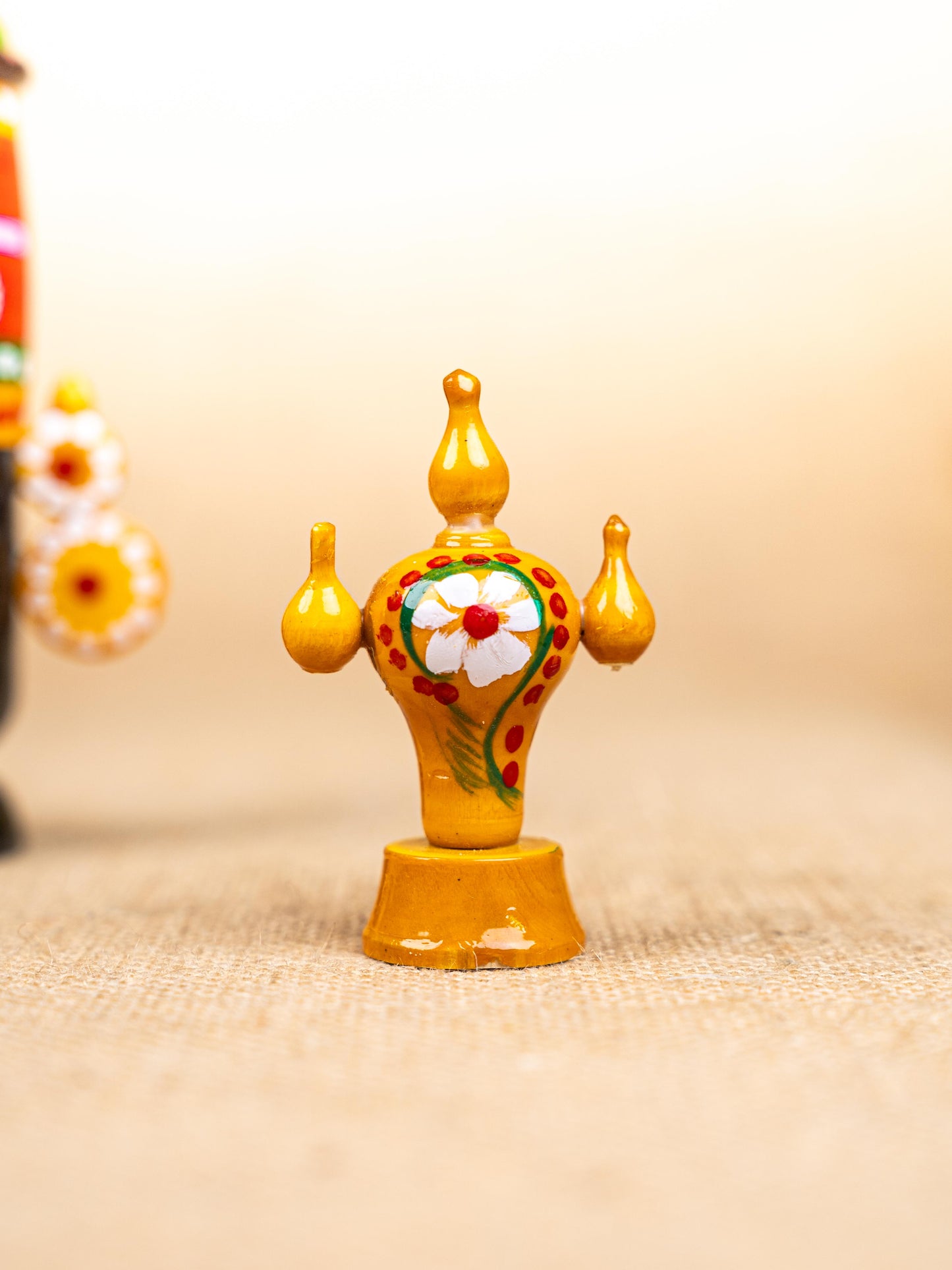 Kondapalli - Balaji with Shankh Chakra - WL5352