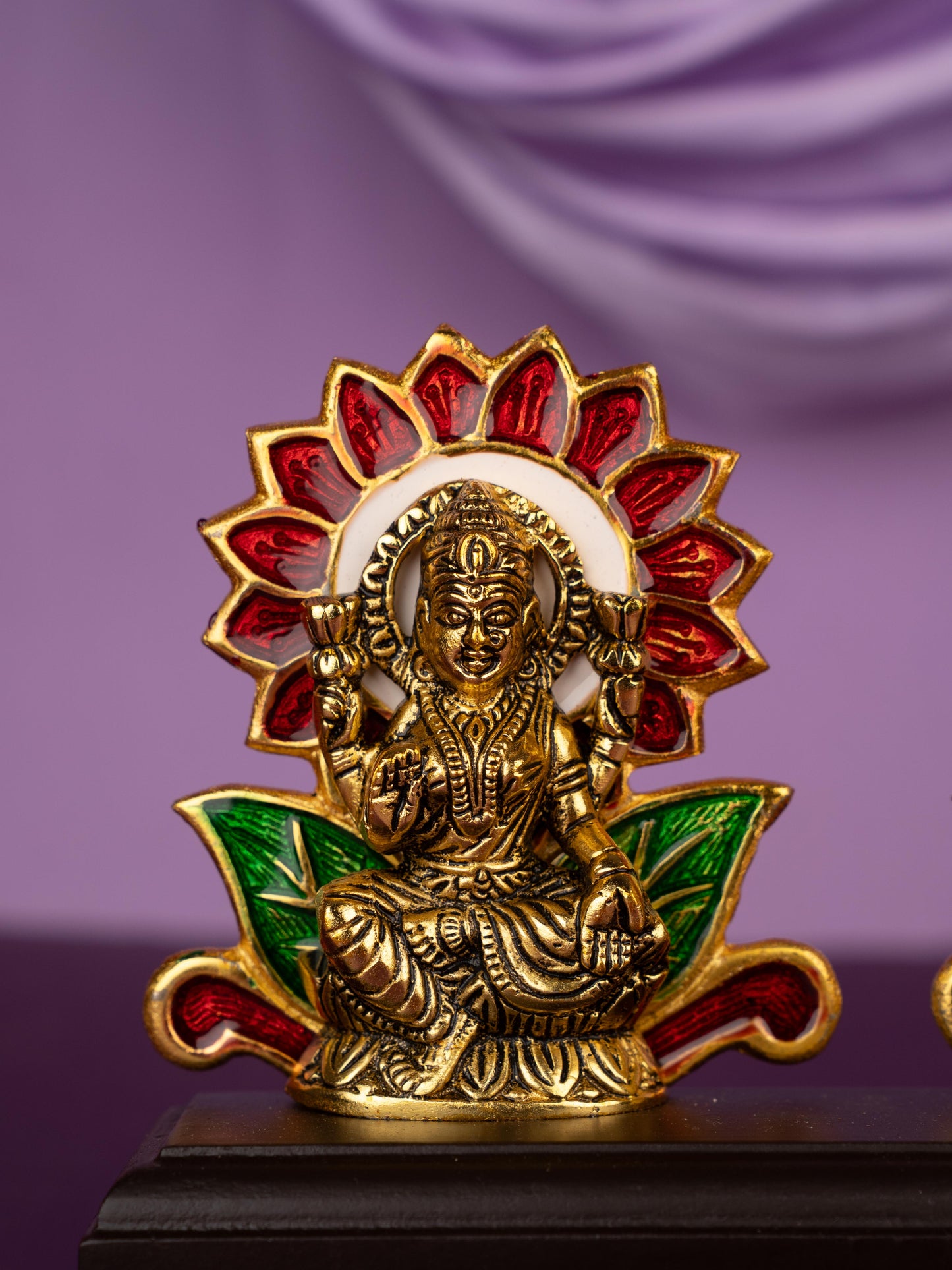 White Metal Lakshmi Ganesha Idol - WL5363