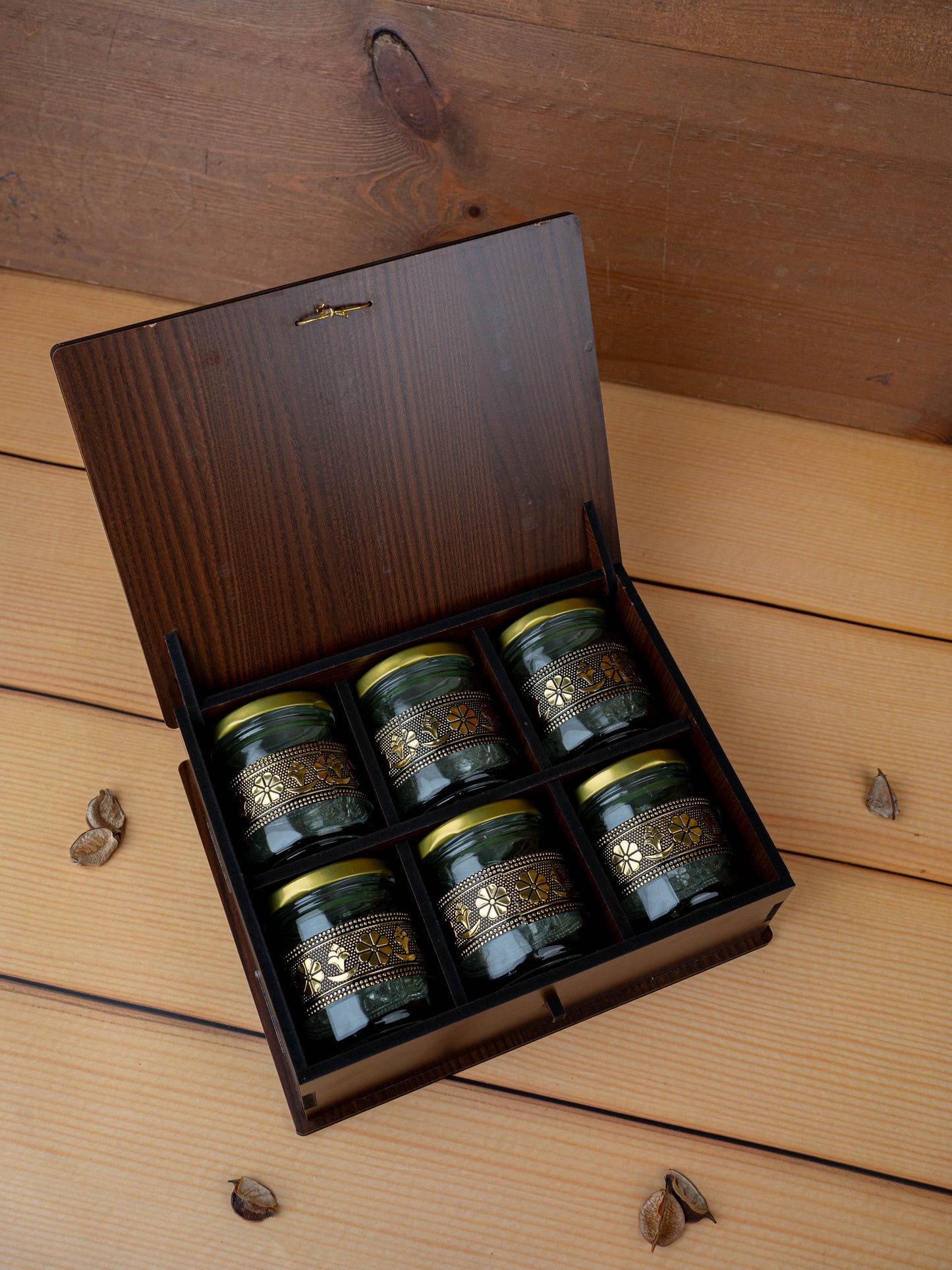 Brown Dry Fruit Box with 6 Glass Jar - Annapakshi Design - 9x7 inch - WL5385-2