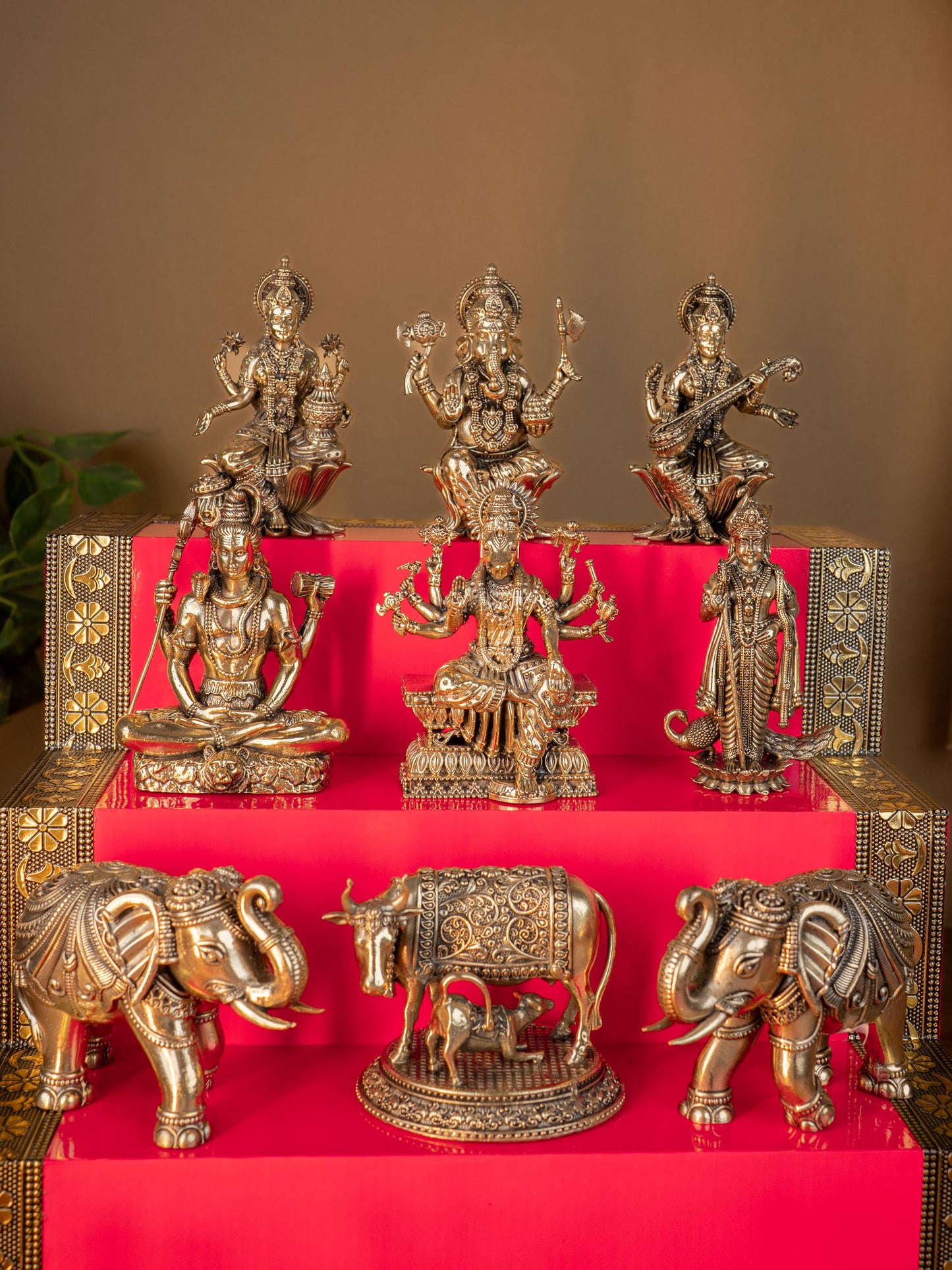 Swarna Golu 3 Step - Gold Oxidized Golu Padi & Brass Antique Idols - WL5422