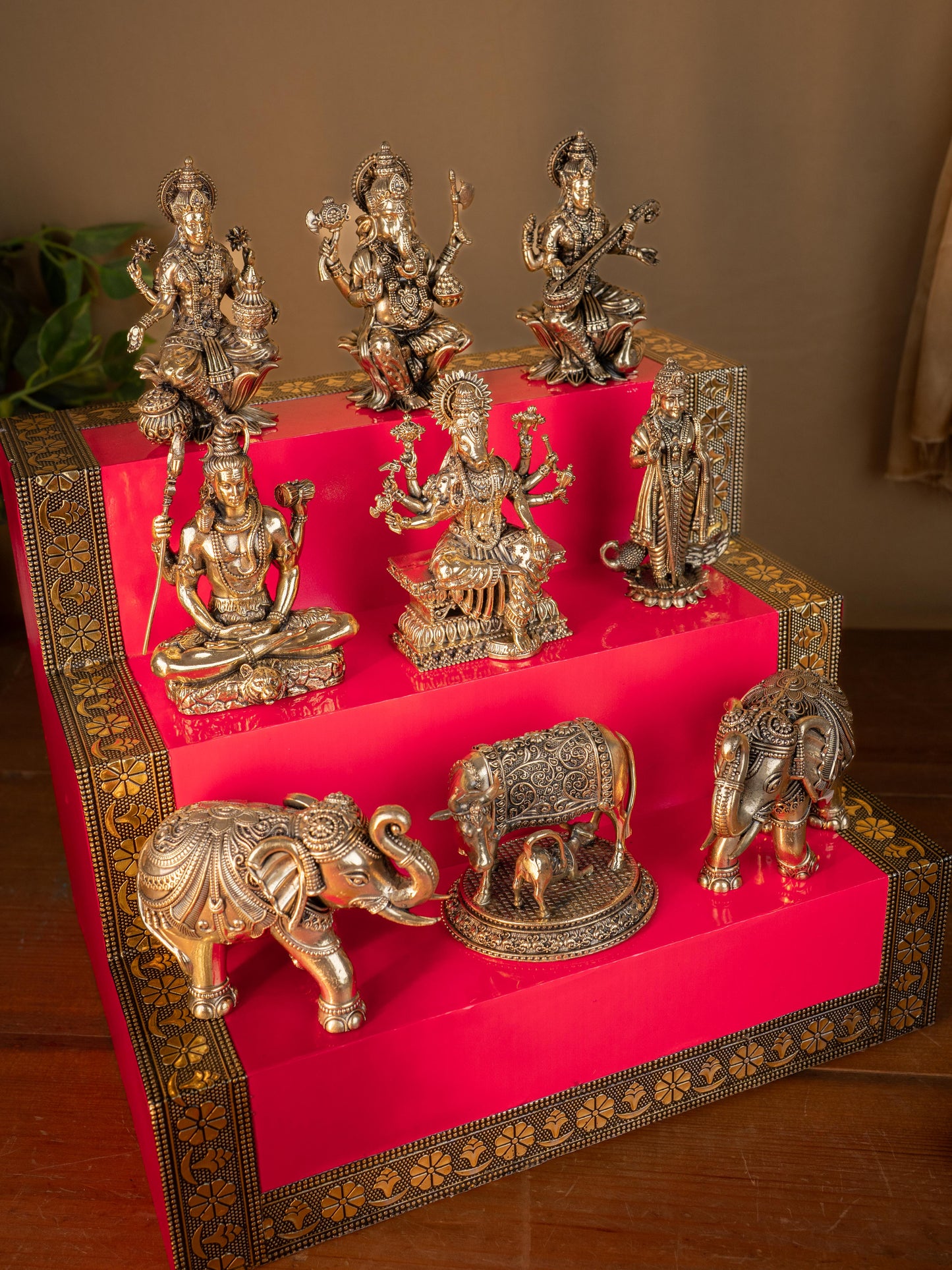 Swarna Golu 3 Step - Gold Oxidized Golu Padi & Brass Antique Idols - WL5422