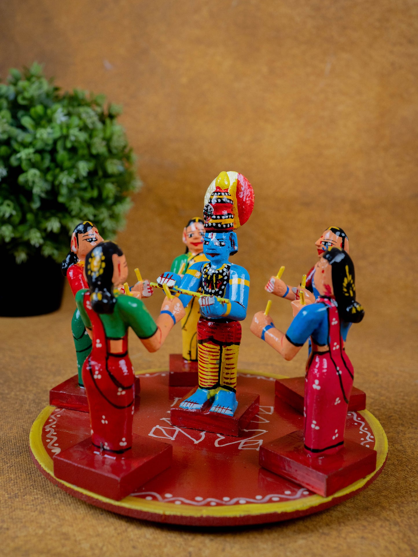 Kondapalli - Kolatam Krishna with Gopikas - 5 inch - WL5432