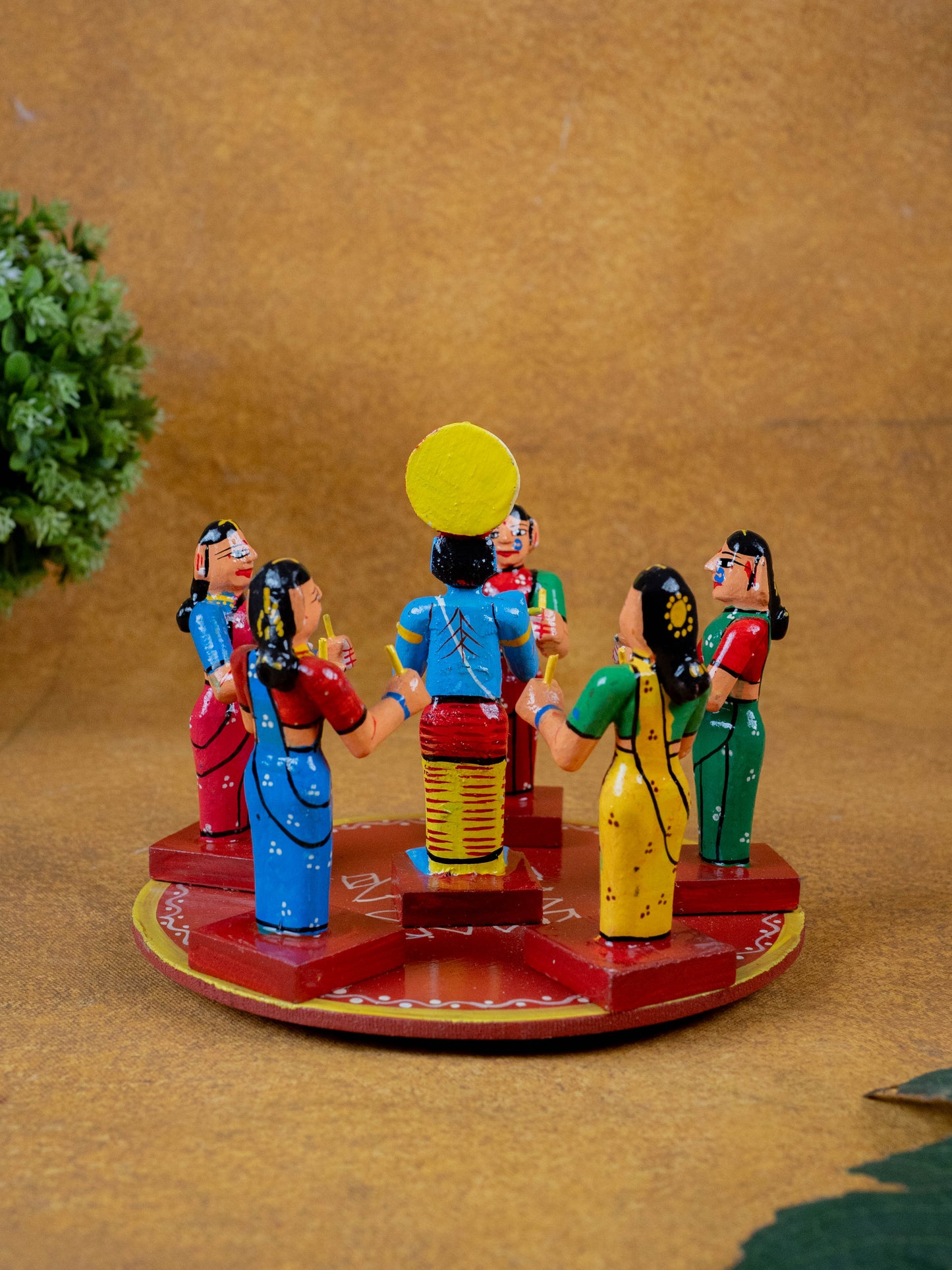 Kondapalli - Kolatam Krishna with Gopikas - 5 inch - WL5432