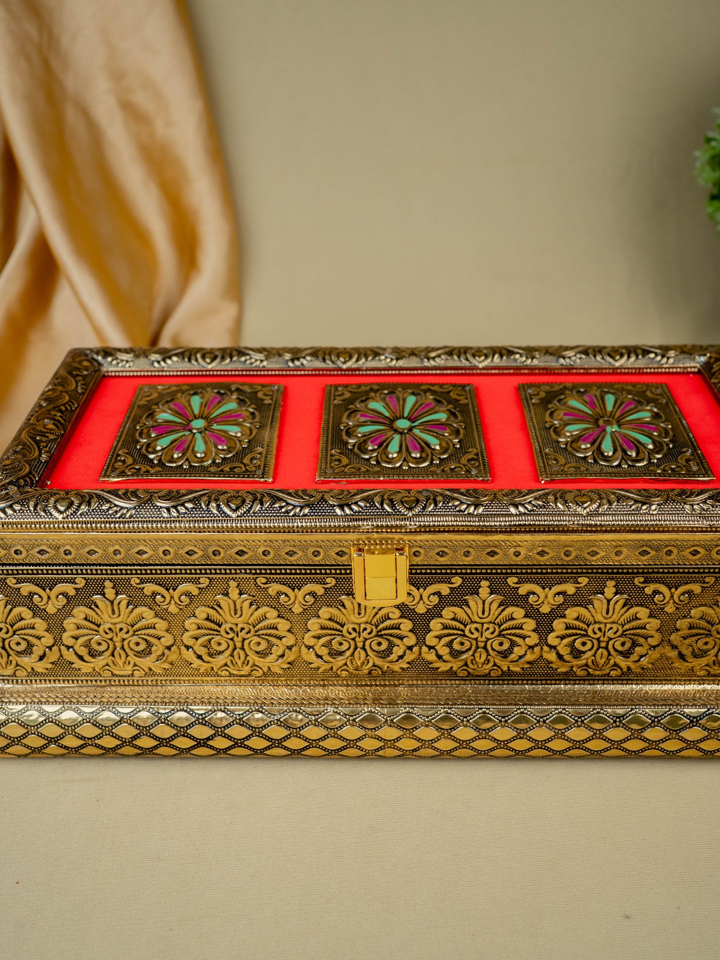Oxidized 3 Jar Dry Fruit Box - WL5446
