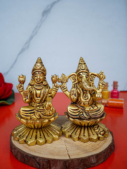 Brass Lakshmi Ganesha Idol - 3 inch - WL5480