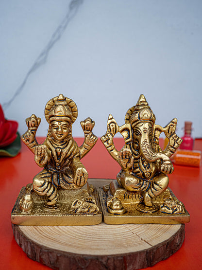 Brass Lakshmi Ganesha Idol - 3 inch - WL5484