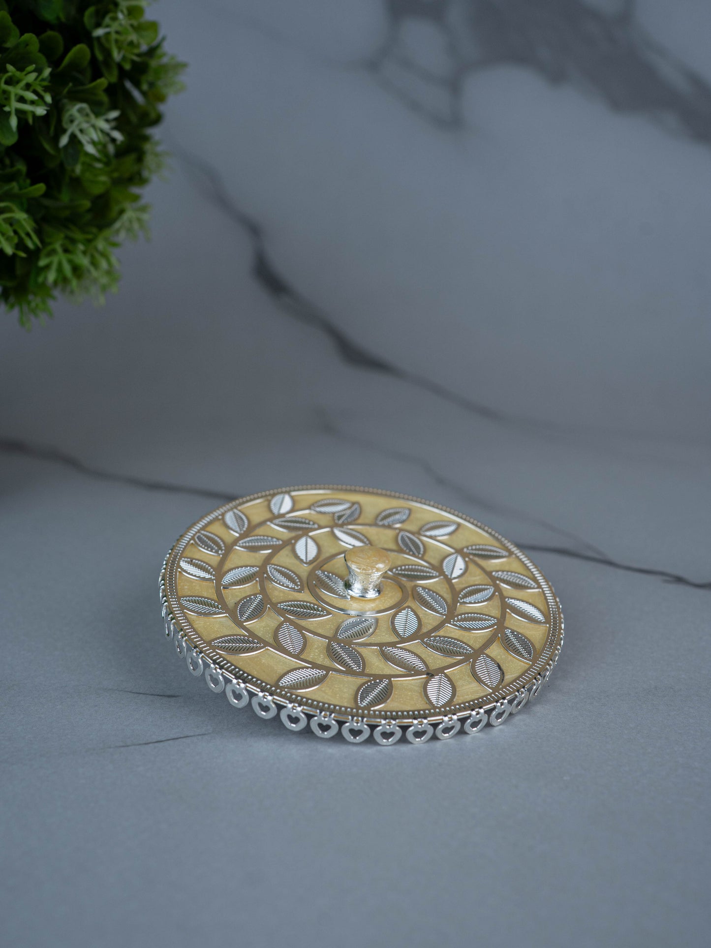 White Metal Designer Mug Lid - Beige - WL5495-2