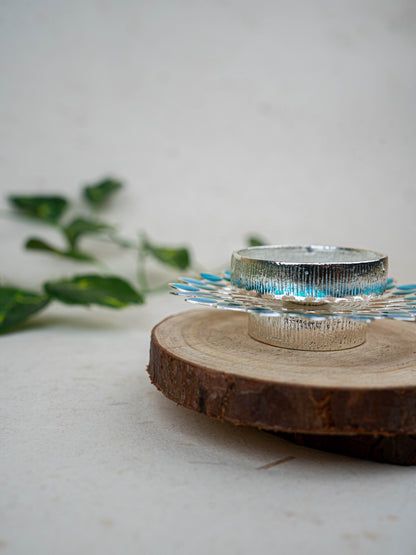 White Metal Designer T-Light Holder - Blue - WL5497-2