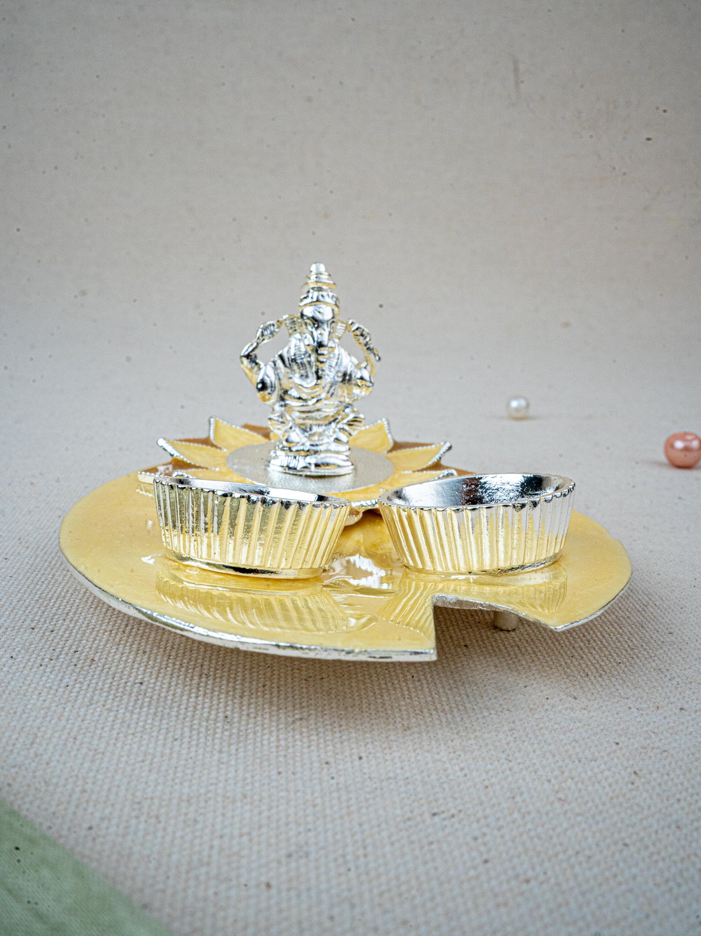 White Metal Ganesha Manjal-Kumkum Holder - Beige - WL5501-1