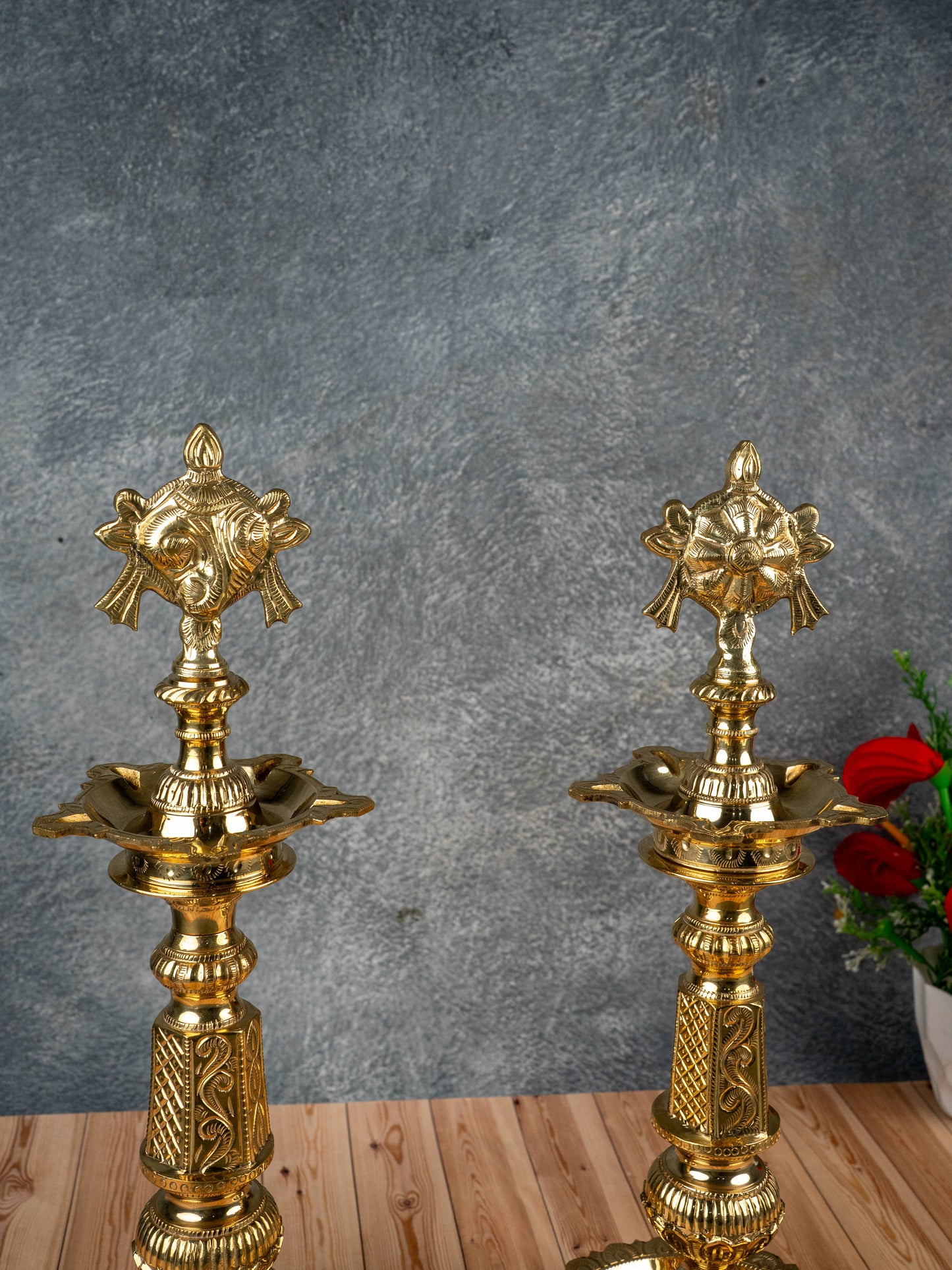 Brass Shankh Chakra Kuthu Vilakku - 16 inch - WL5505