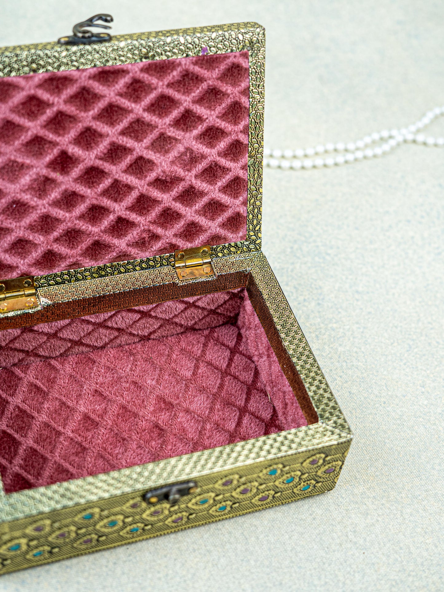 Jewel Box with Elephant Design - 7x5 inch - WL5510