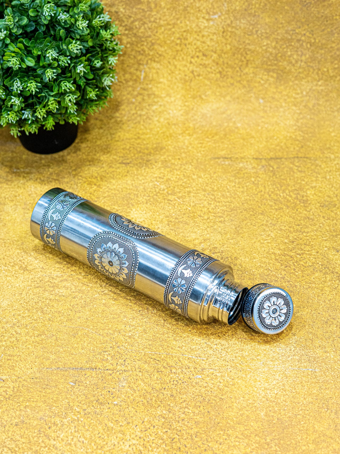 Oxidized Water Bottle - 1000 ML - 10 inch - WL5511
